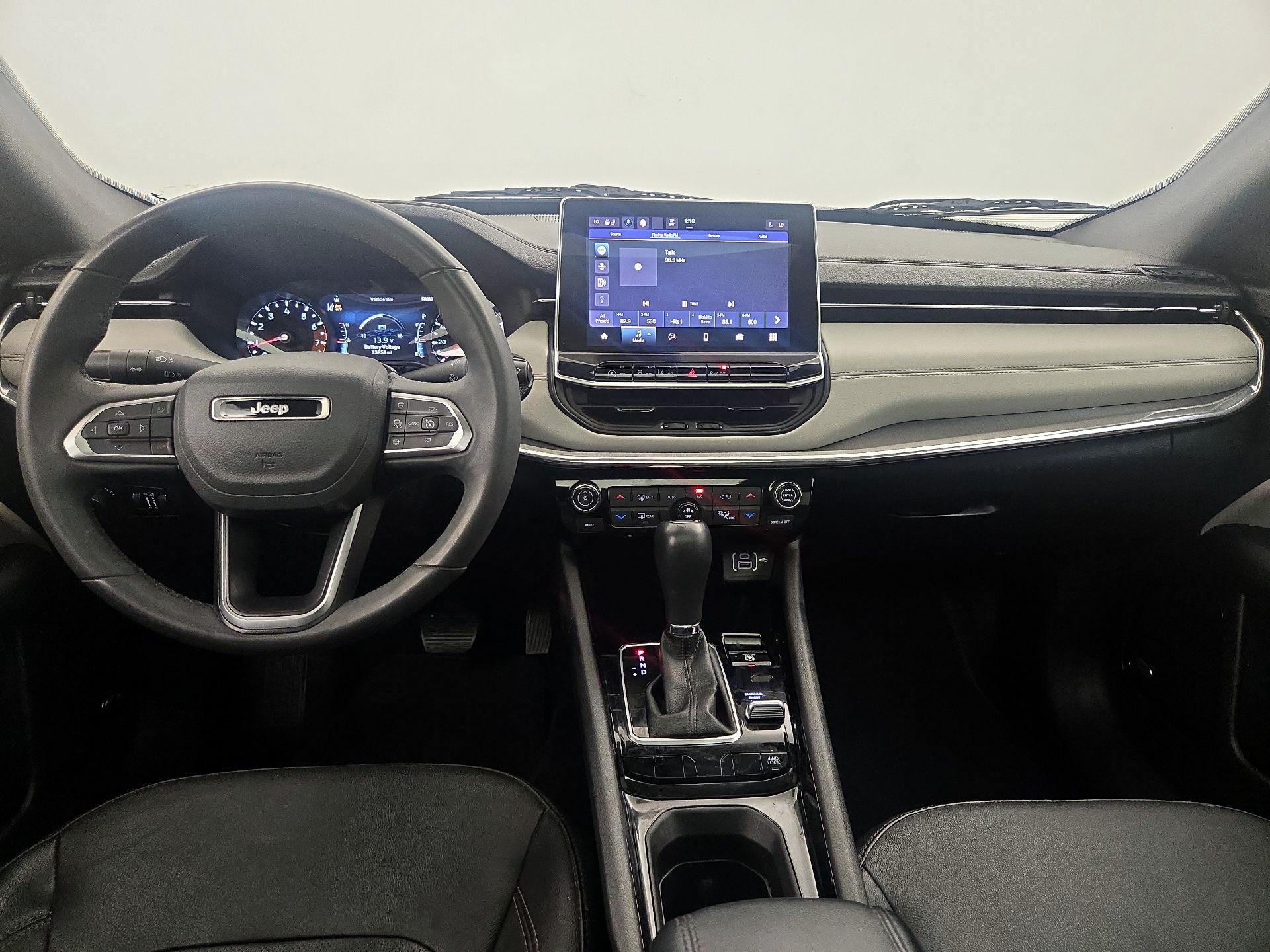 Thumbnail: 2023 Jeep Compass - 9