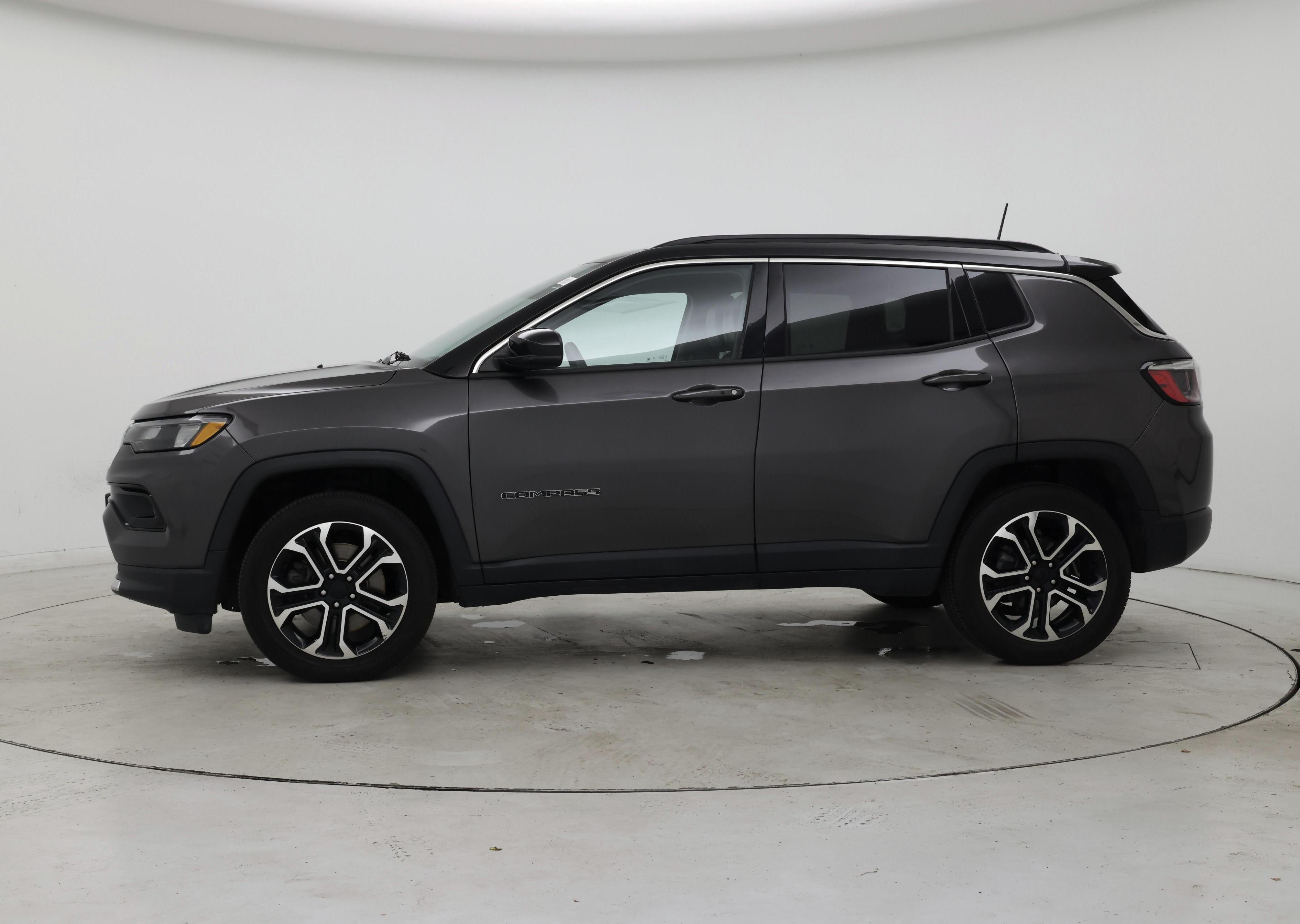 Thumbnail: 2023 Jeep Compass - 3