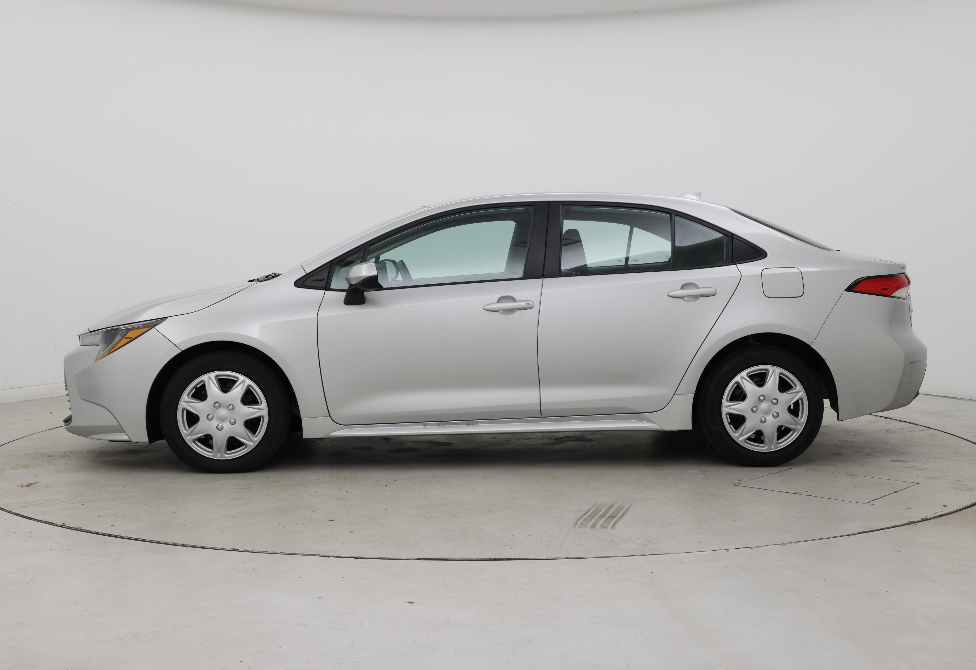 Thumbnail: 2024 Toyota Corolla - 3