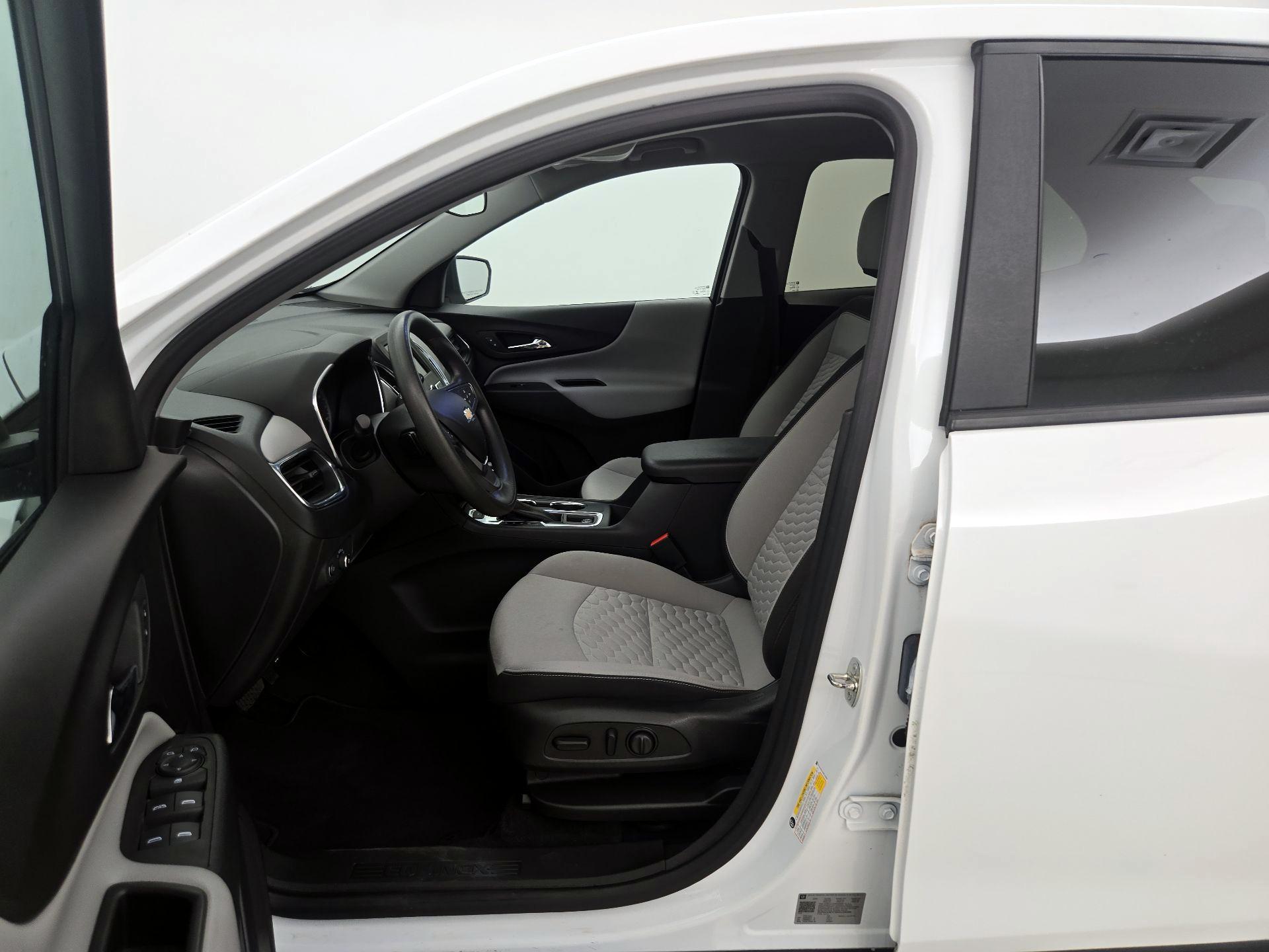 Thumbnail: 2021 Chevrolet Equinox - 11