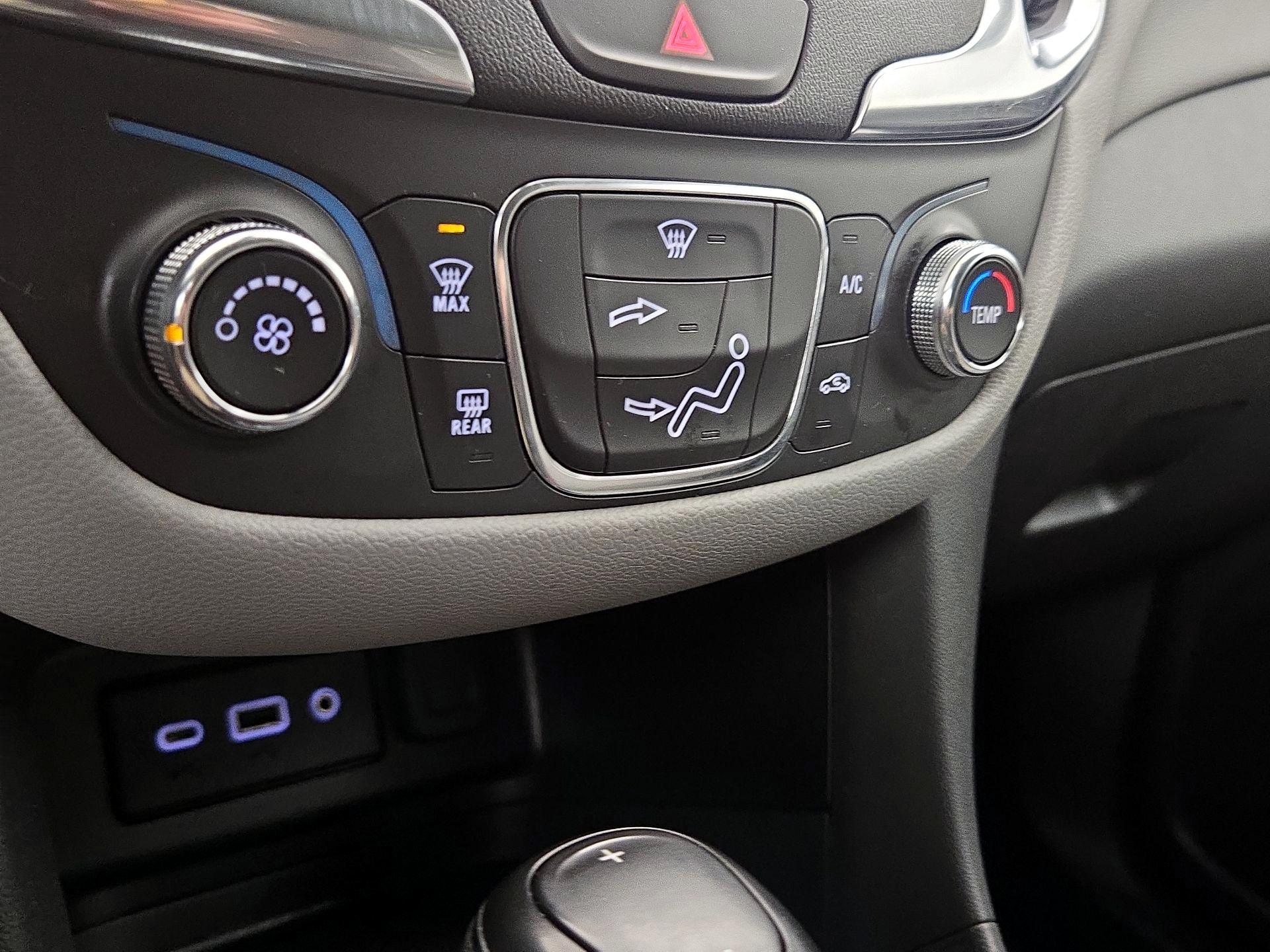 Thumbnail: 2021 Chevrolet Equinox - 16