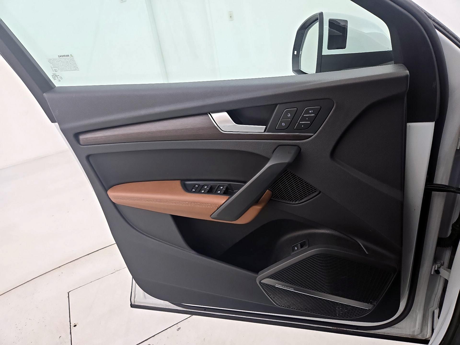 Thumbnail: 2021 Audi Q5 - 12