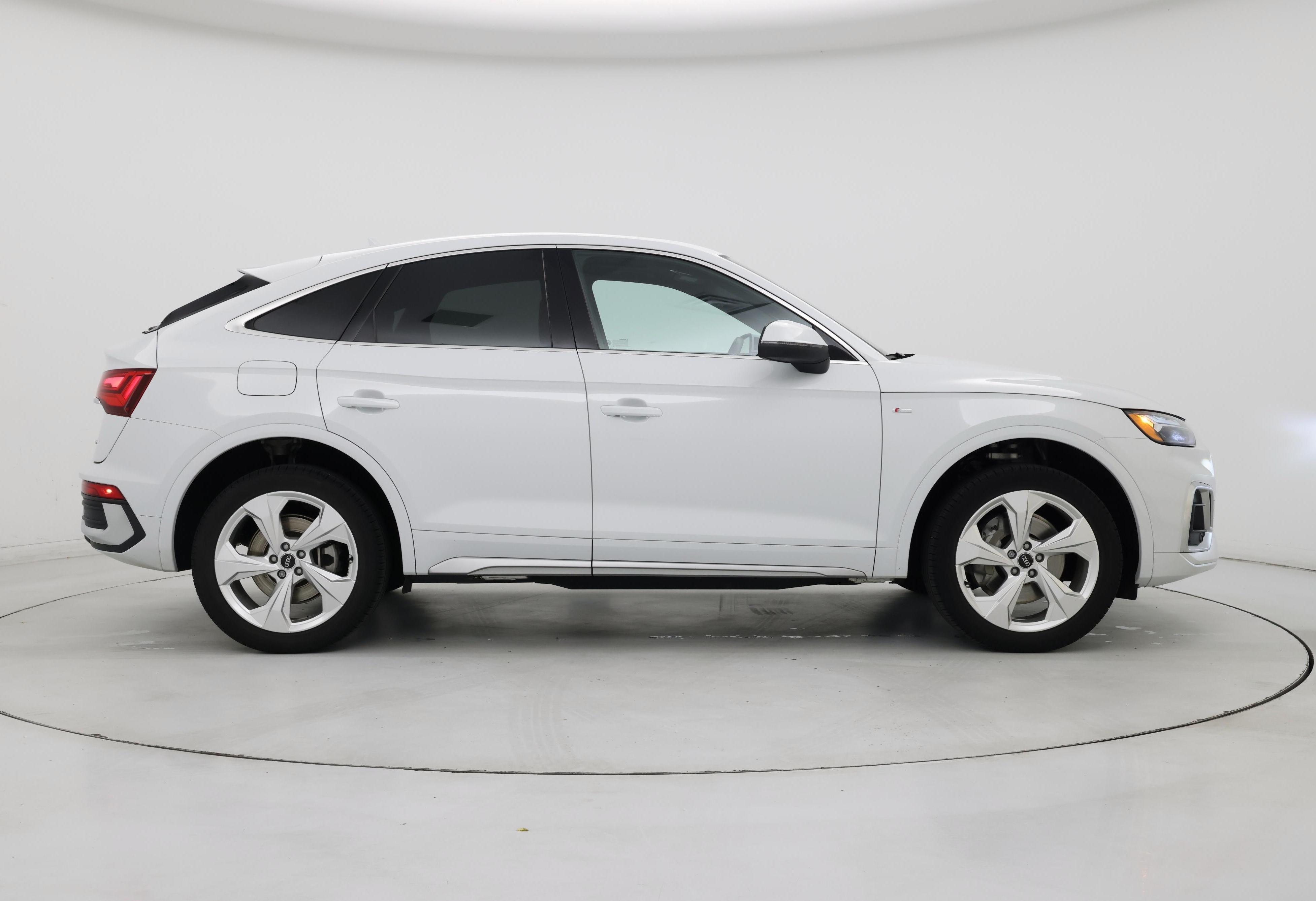 Thumbnail: 2021 Audi Q5 - 7