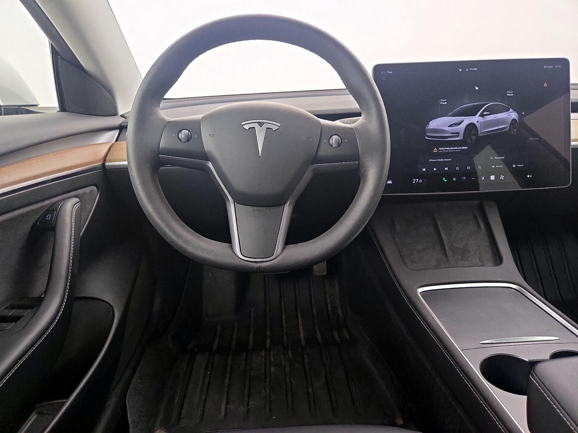 Thumbnail: 2023 Tesla Model 3 - 10