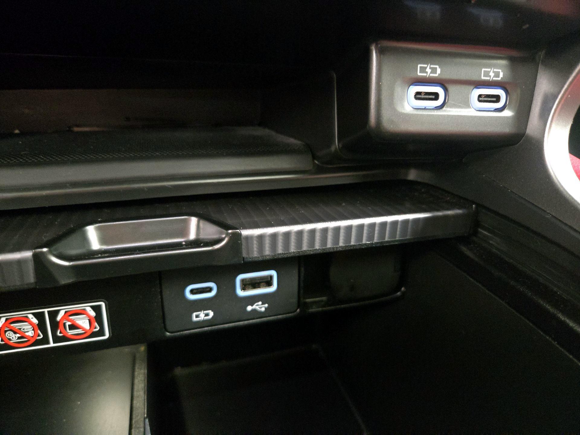 Thumbnail: 2023 Lexus RX - 18