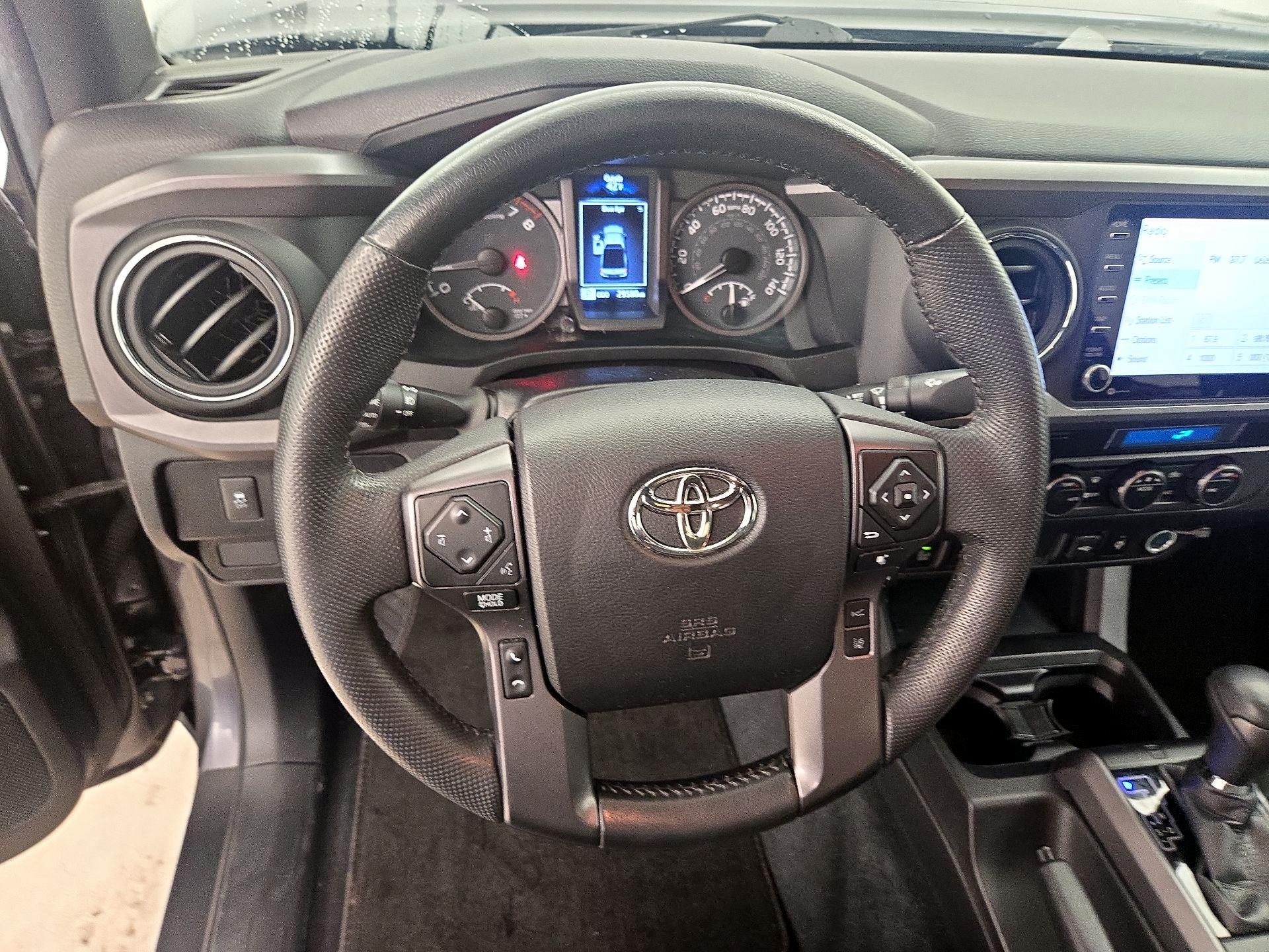 Thumbnail: 2022 Toyota Tacoma - 10