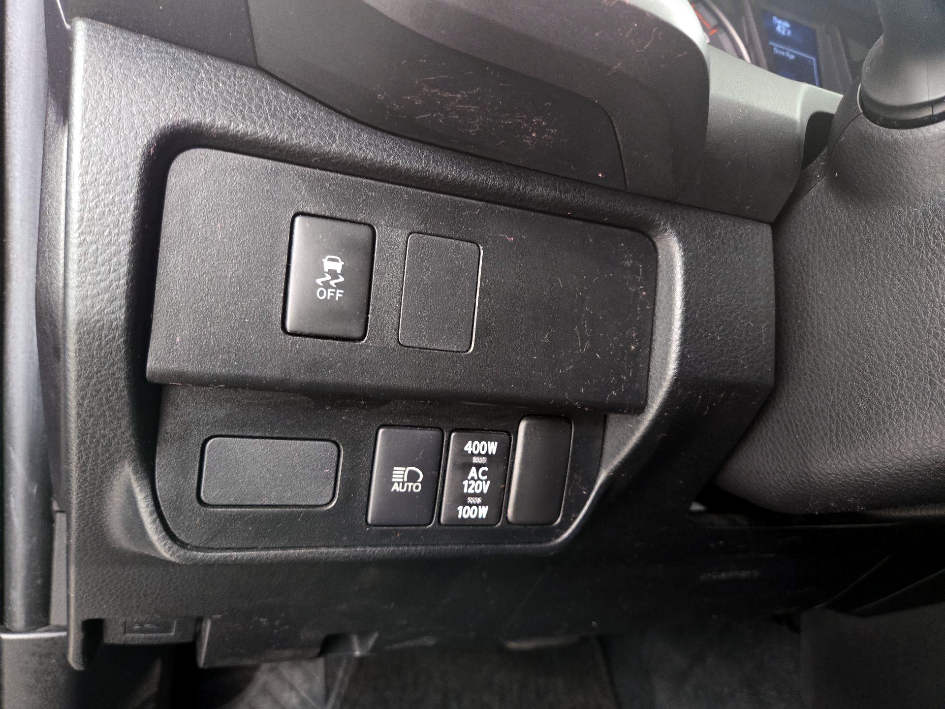 Thumbnail: 2022 Toyota Tacoma - 13