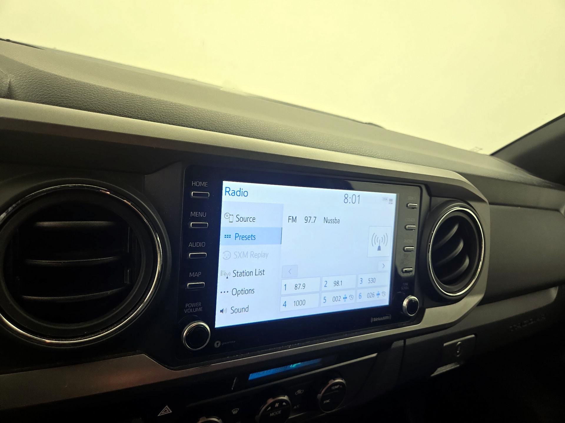 Thumbnail: 2022 Toyota Tacoma - 15