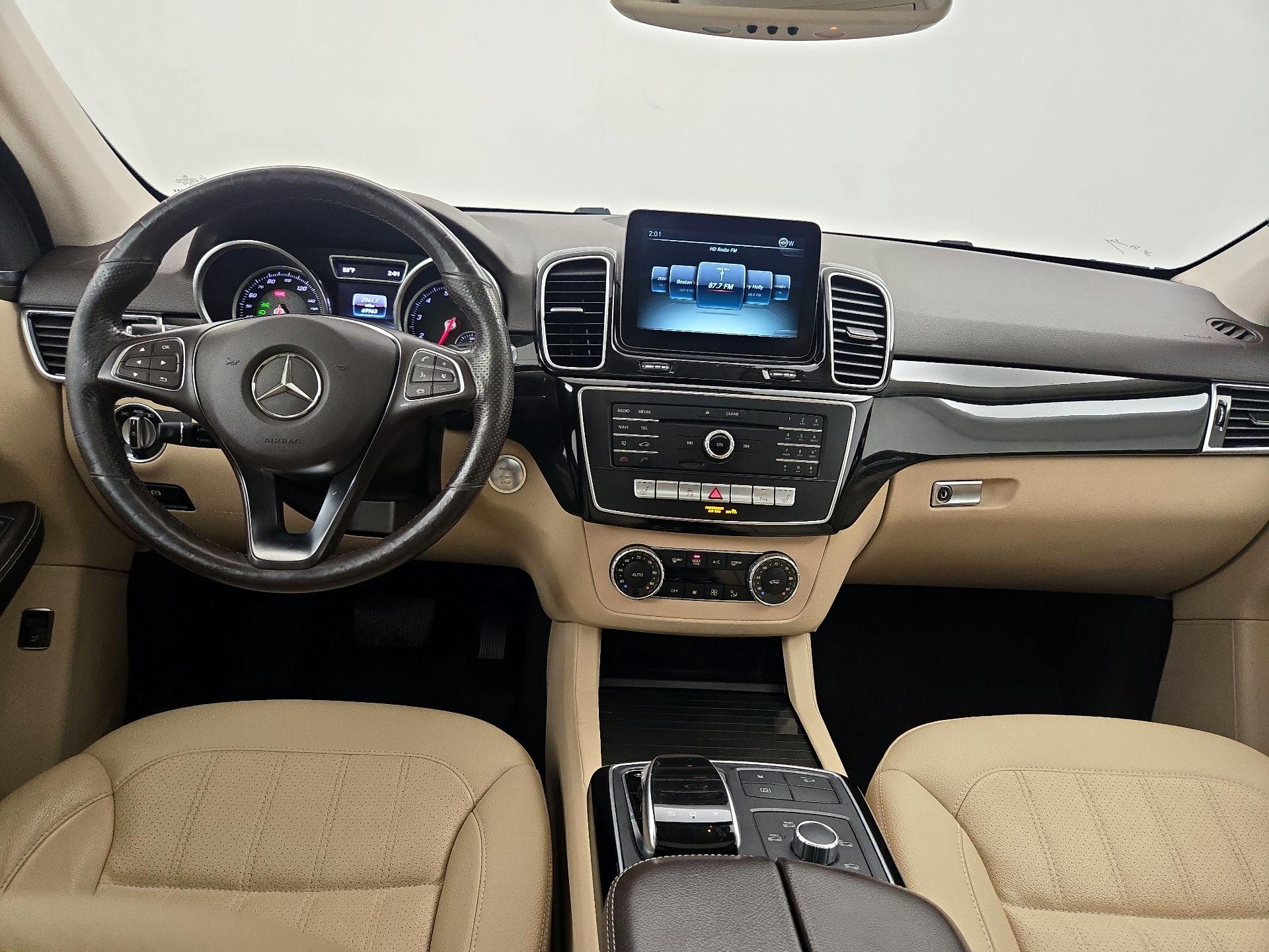 Thumbnail: 2016 Mercedes-Benz GLE - 9
