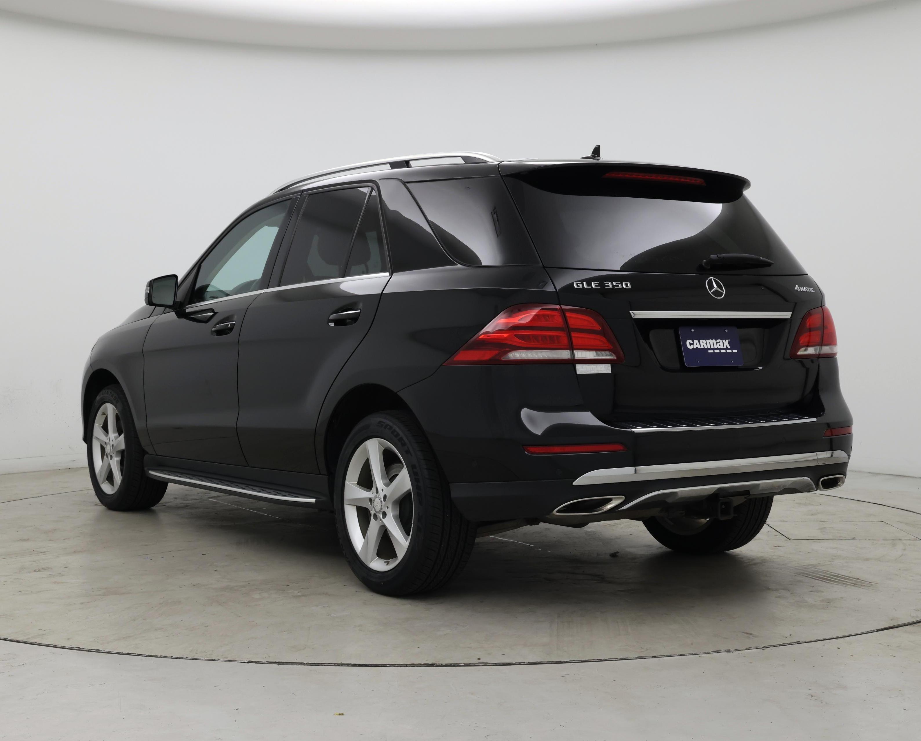 Thumbnail: 2016 Mercedes-Benz GLE - 2