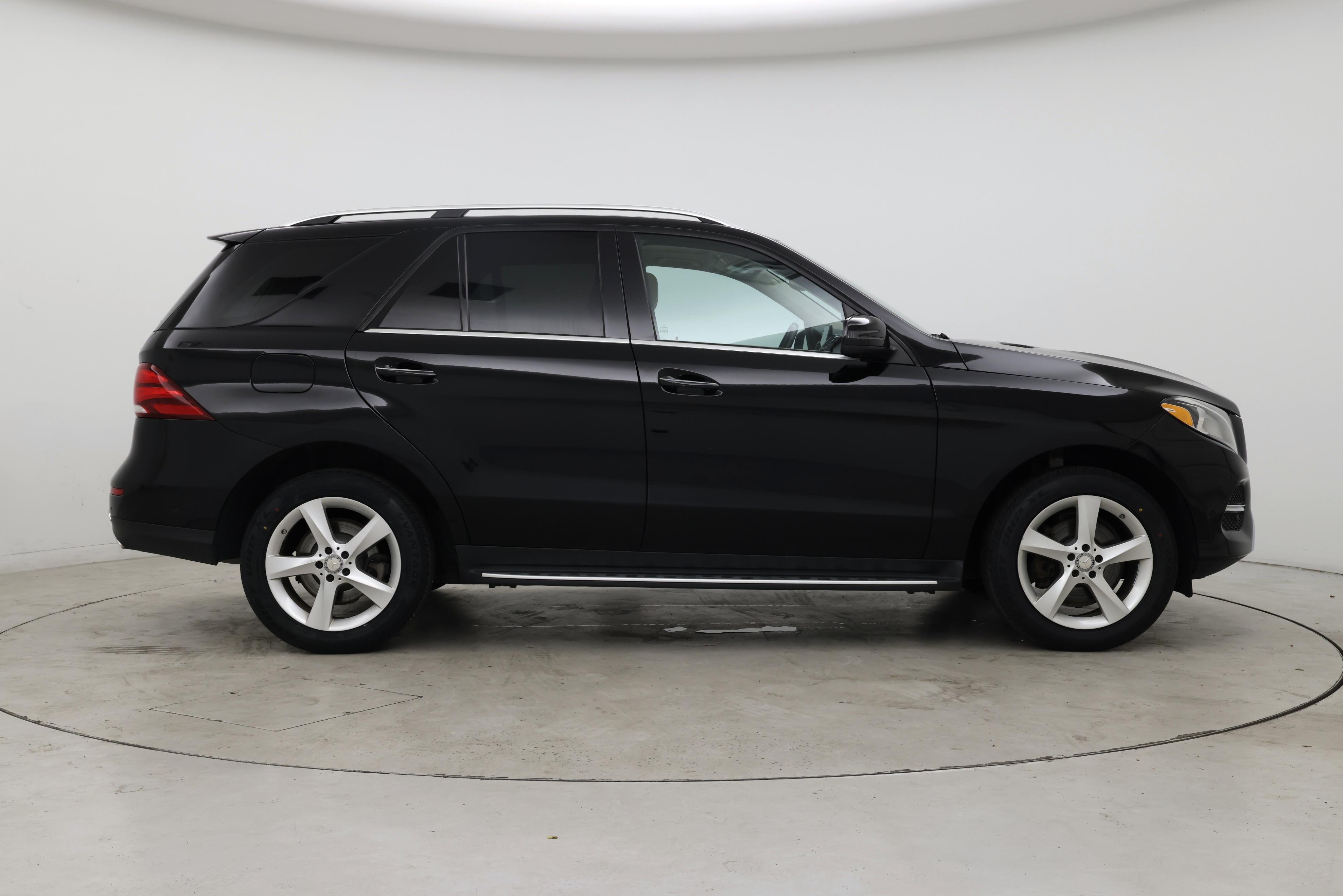 Thumbnail: 2016 Mercedes-Benz GLE - 7