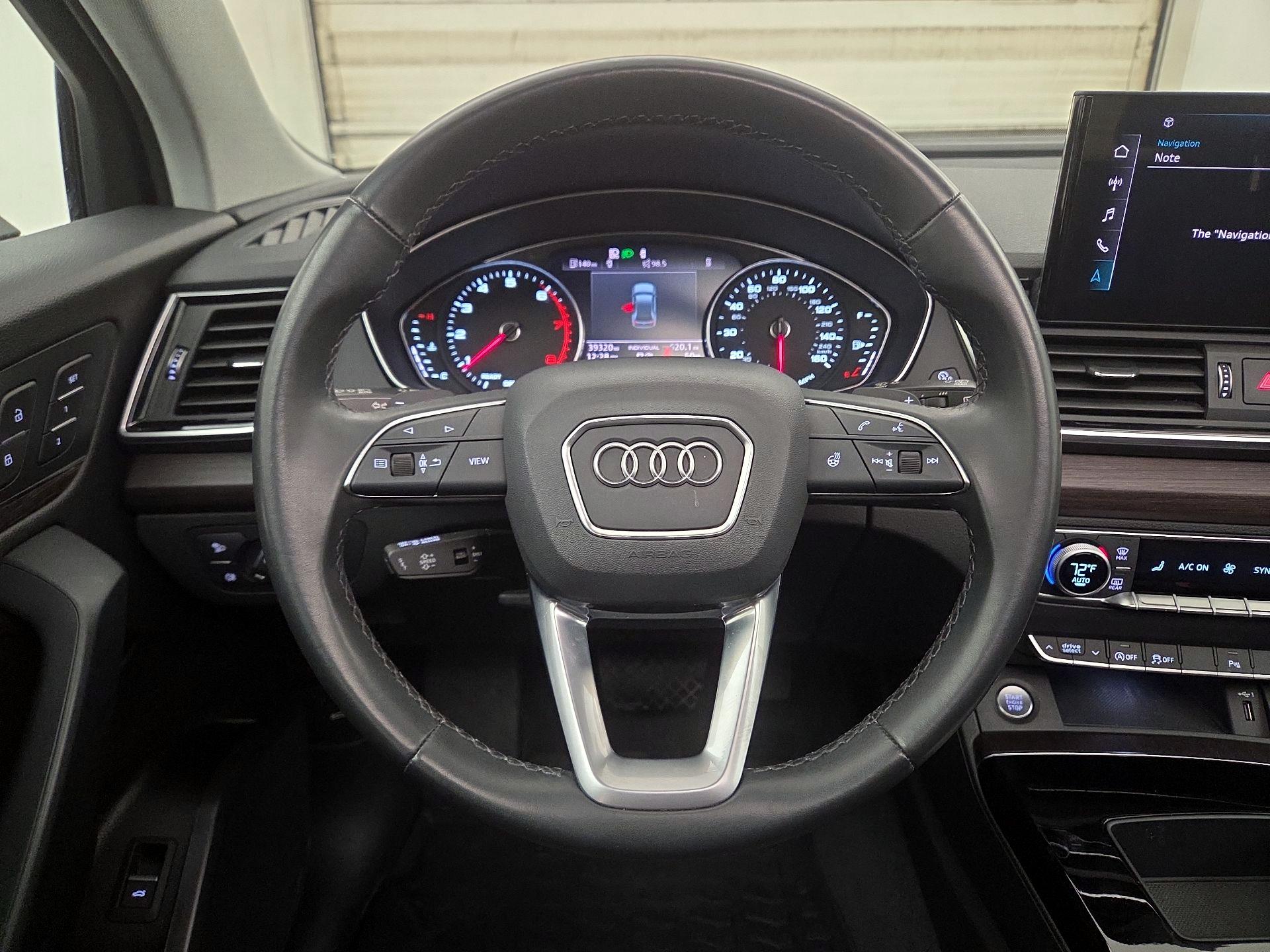 Thumbnail: 2023 Audi Q5 - 10
