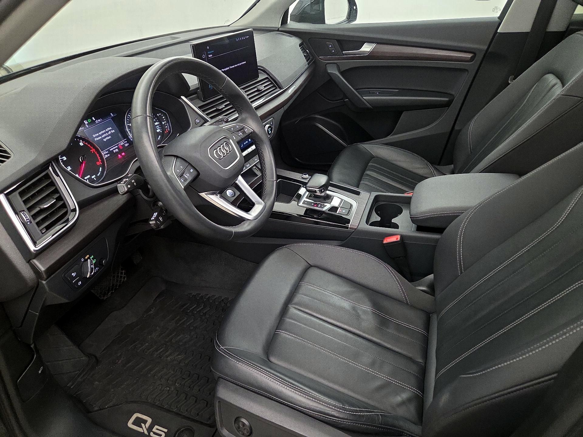 Thumbnail: 2023 Audi Q5 - 11