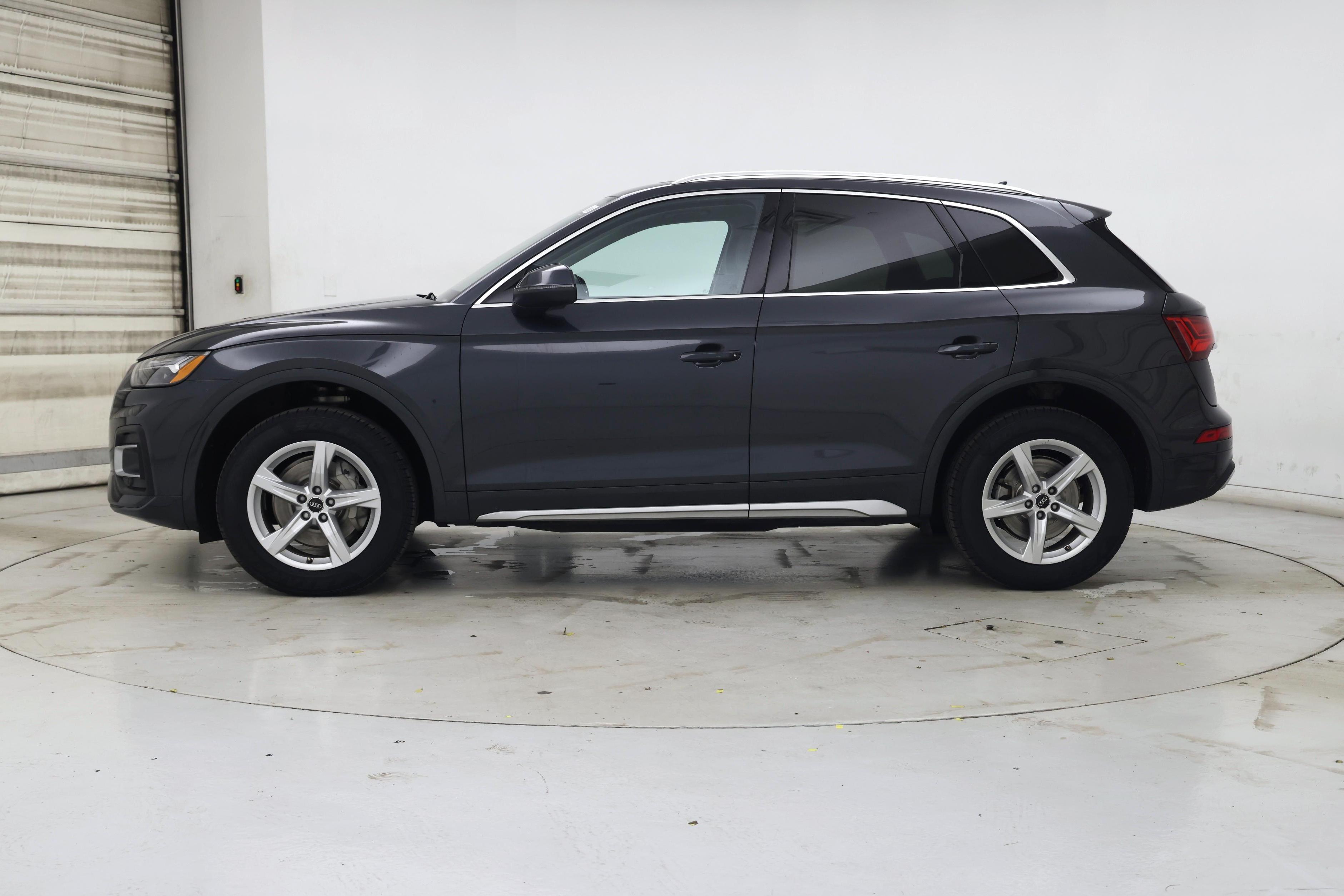 Thumbnail: 2023 Audi Q5 - 3