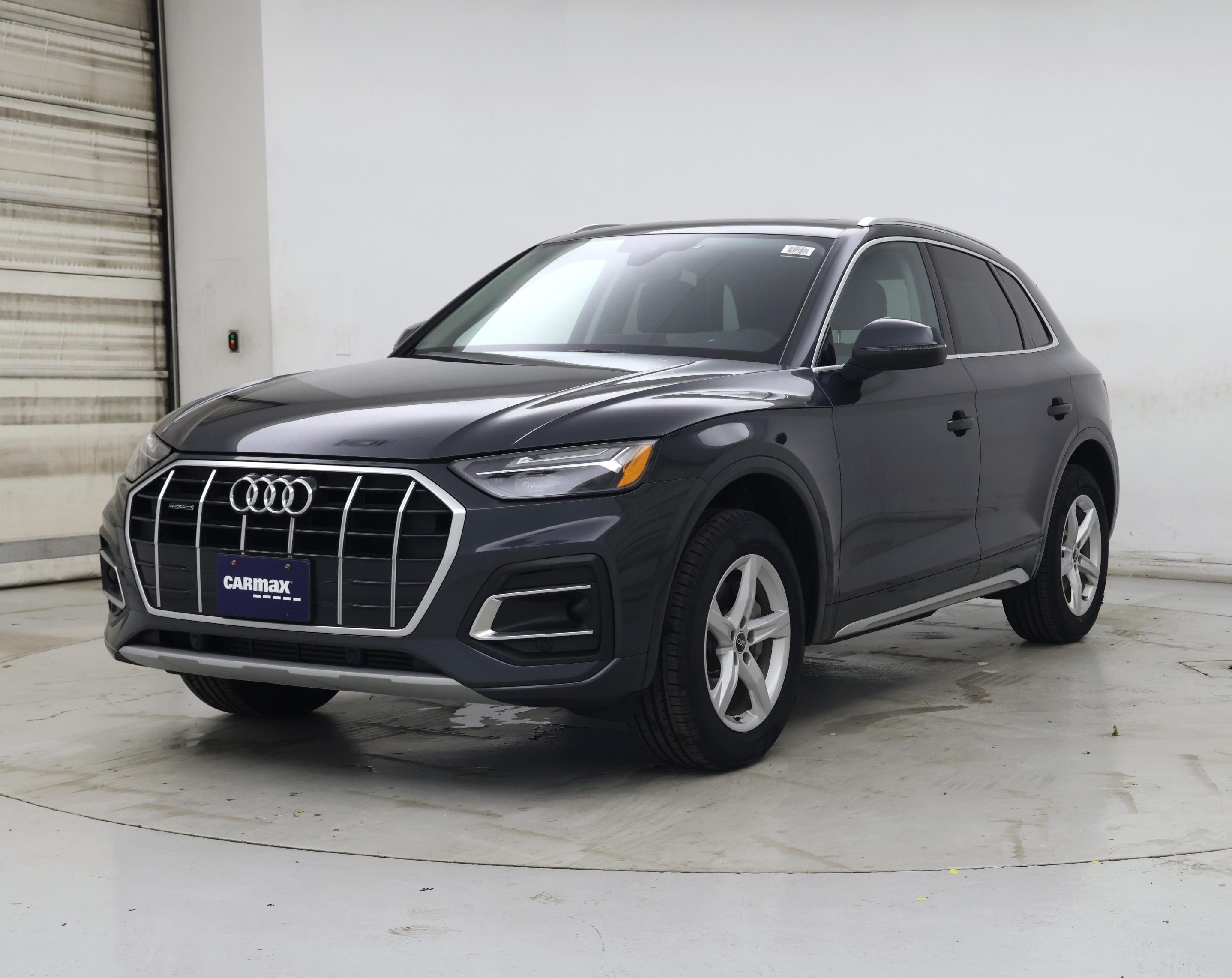 Thumbnail: 2023 Audi Q5 - 4