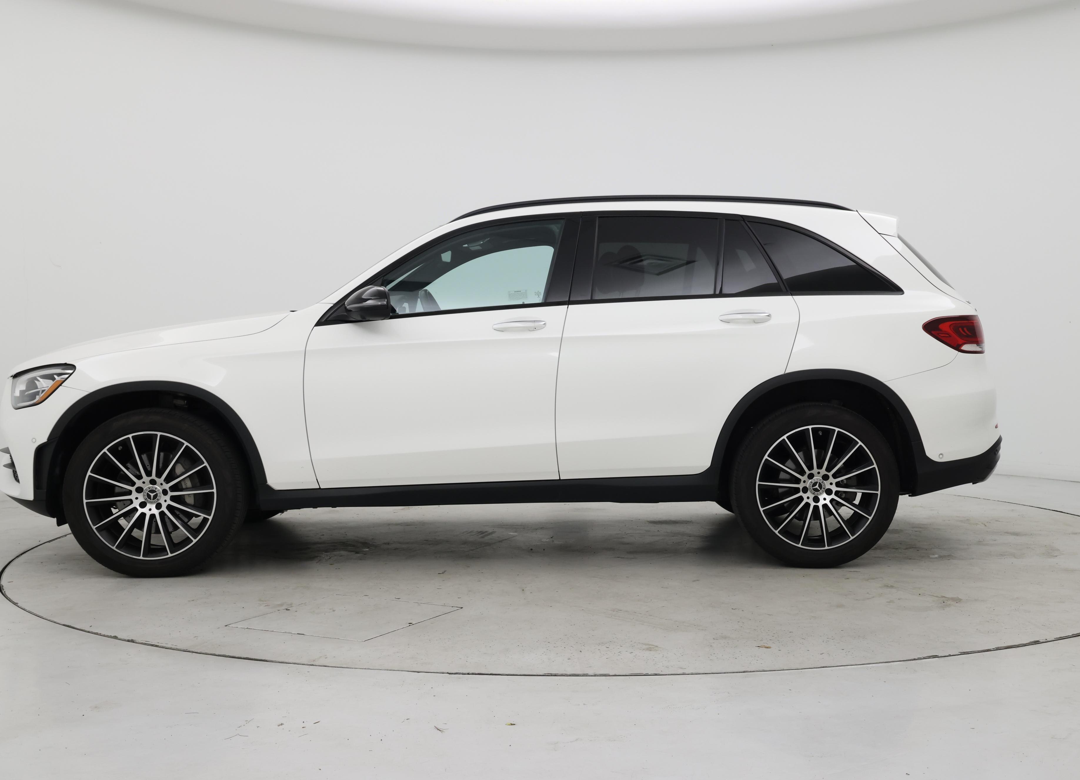 Thumbnail: 2022 Mercedes-Benz GLC - 3