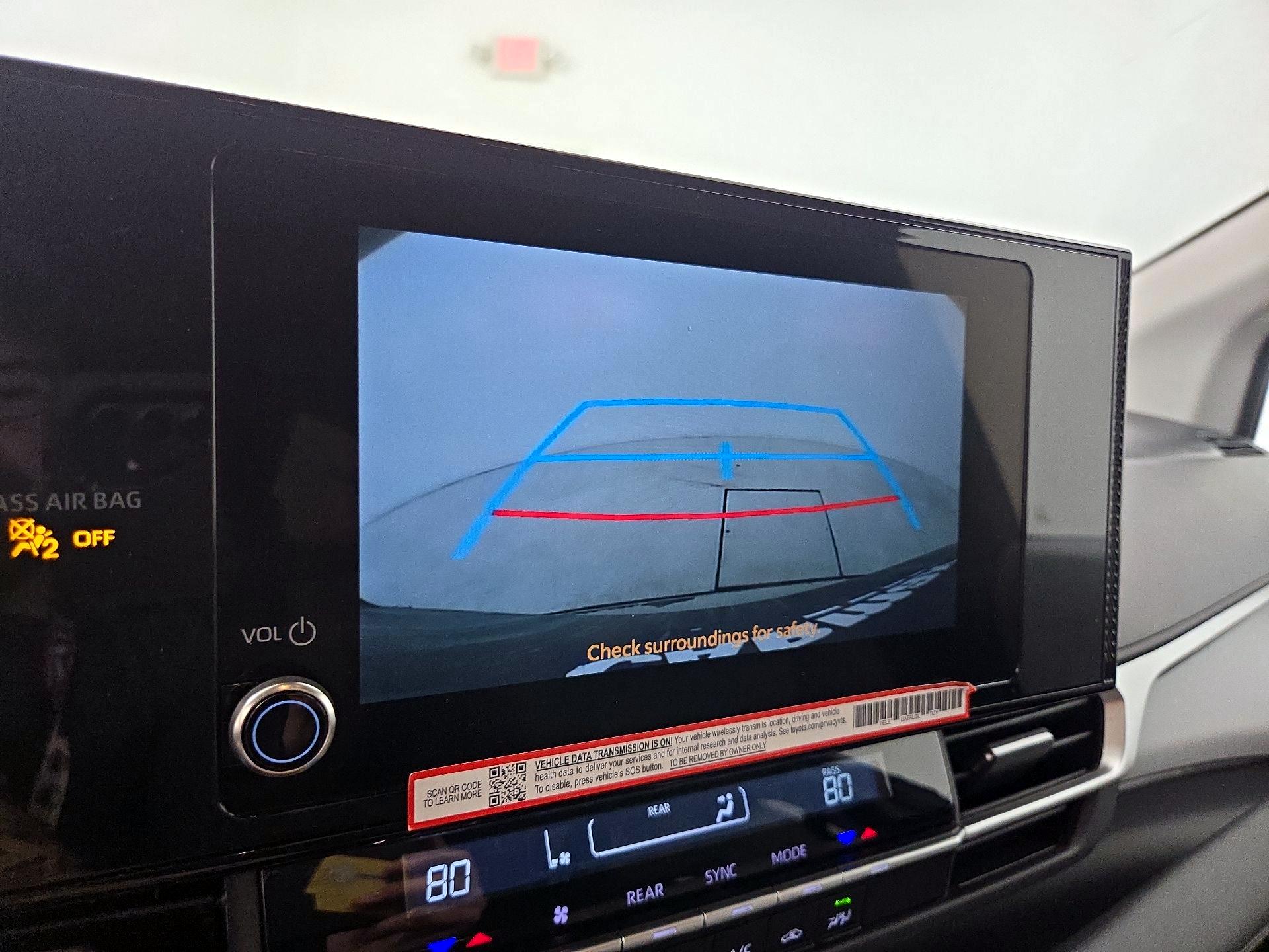 Thumbnail: 2025 Toyota Sienna - 15