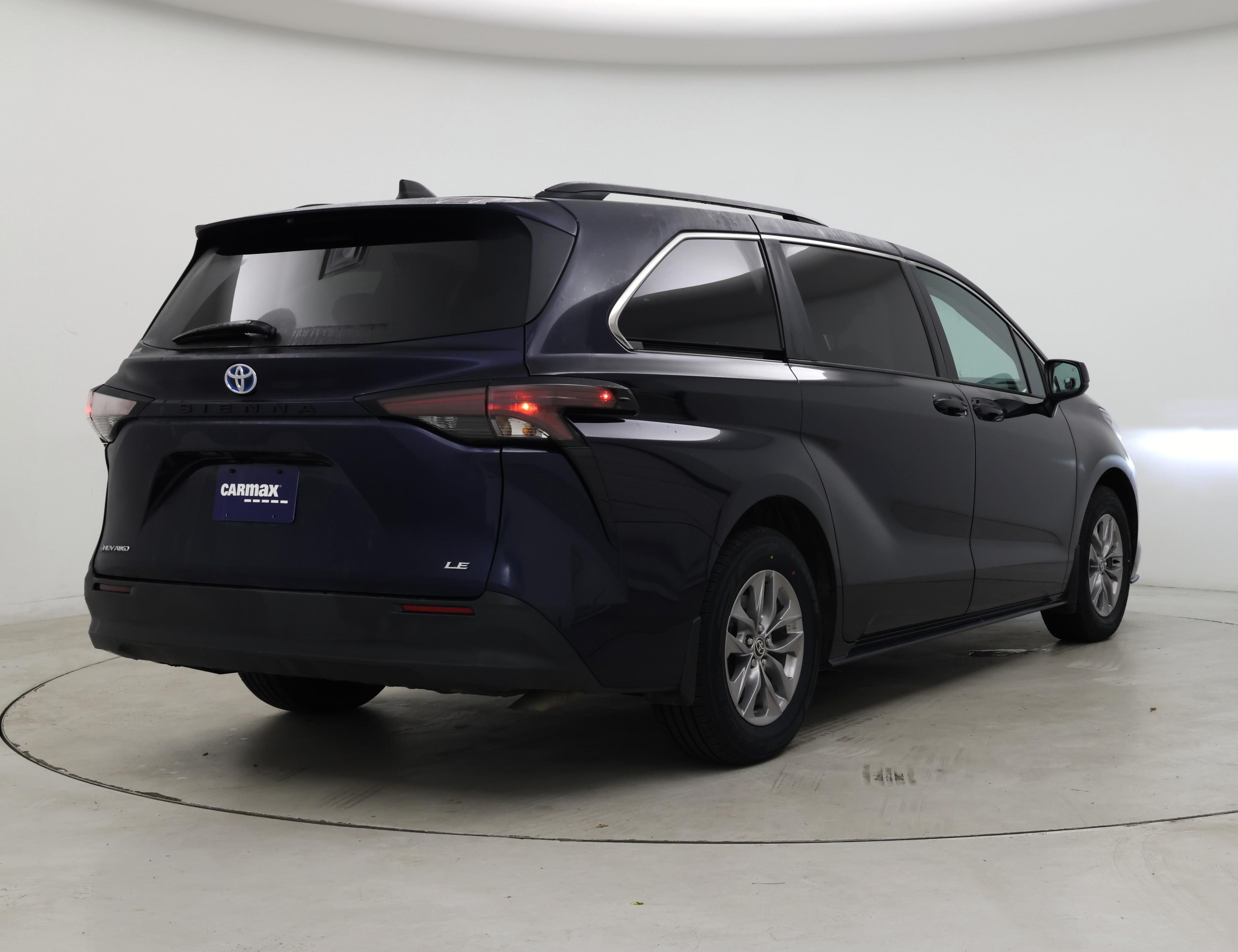 Thumbnail: 2025 Toyota Sienna - 8