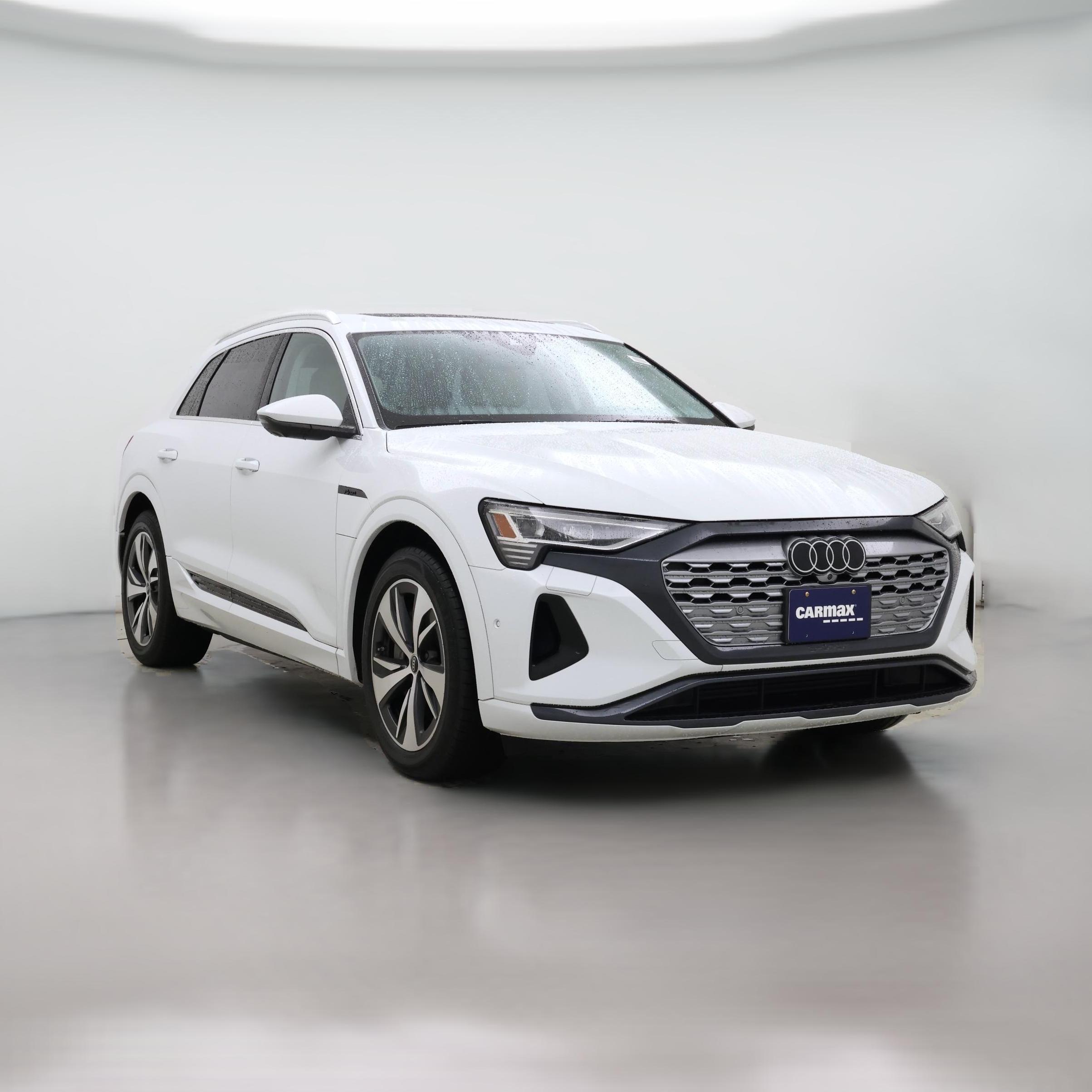 Thumbnail: 2024 Audi Q8 e-tron - 1