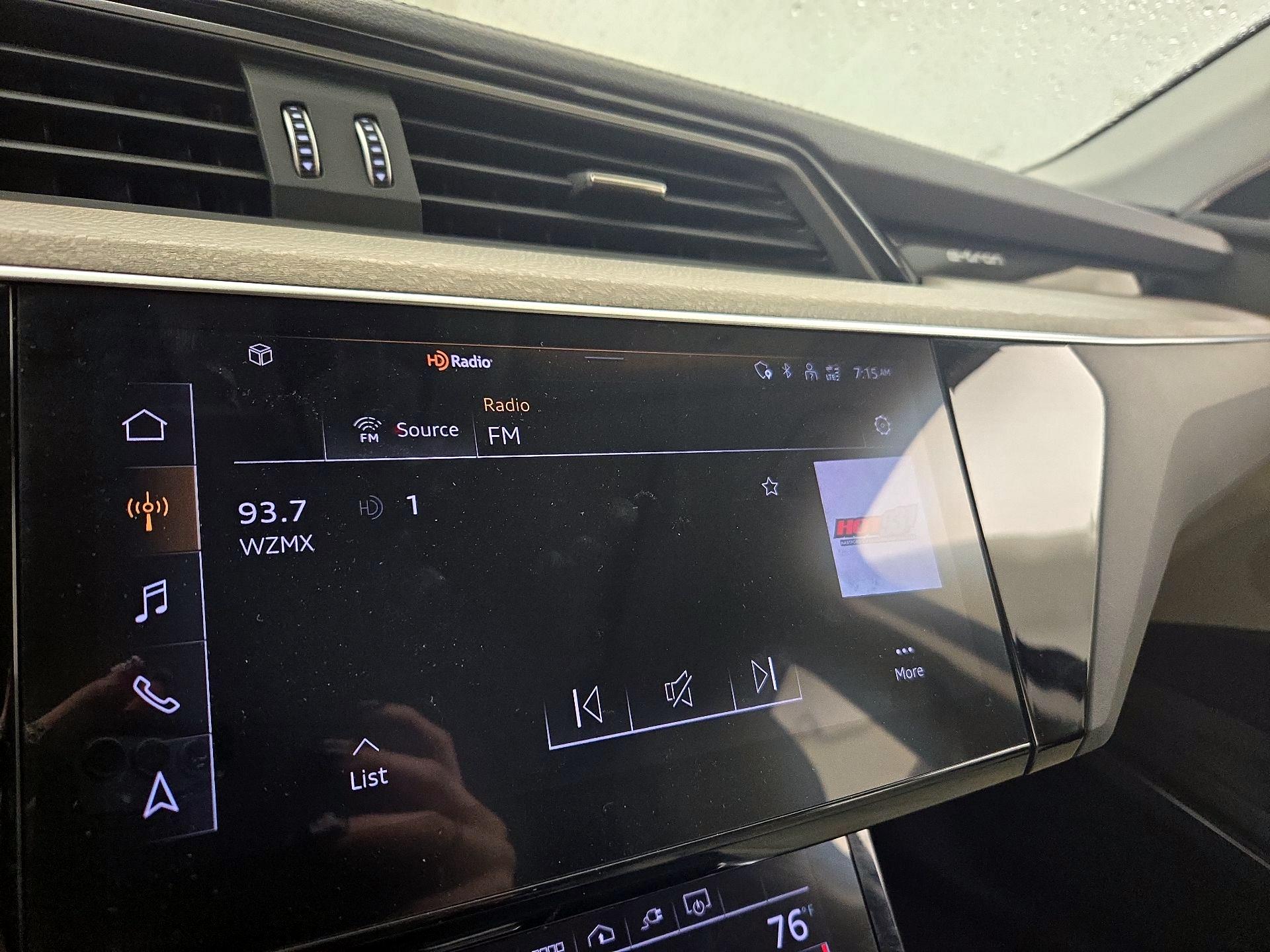 Thumbnail: 2024 Audi Q8 e-tron - 14
