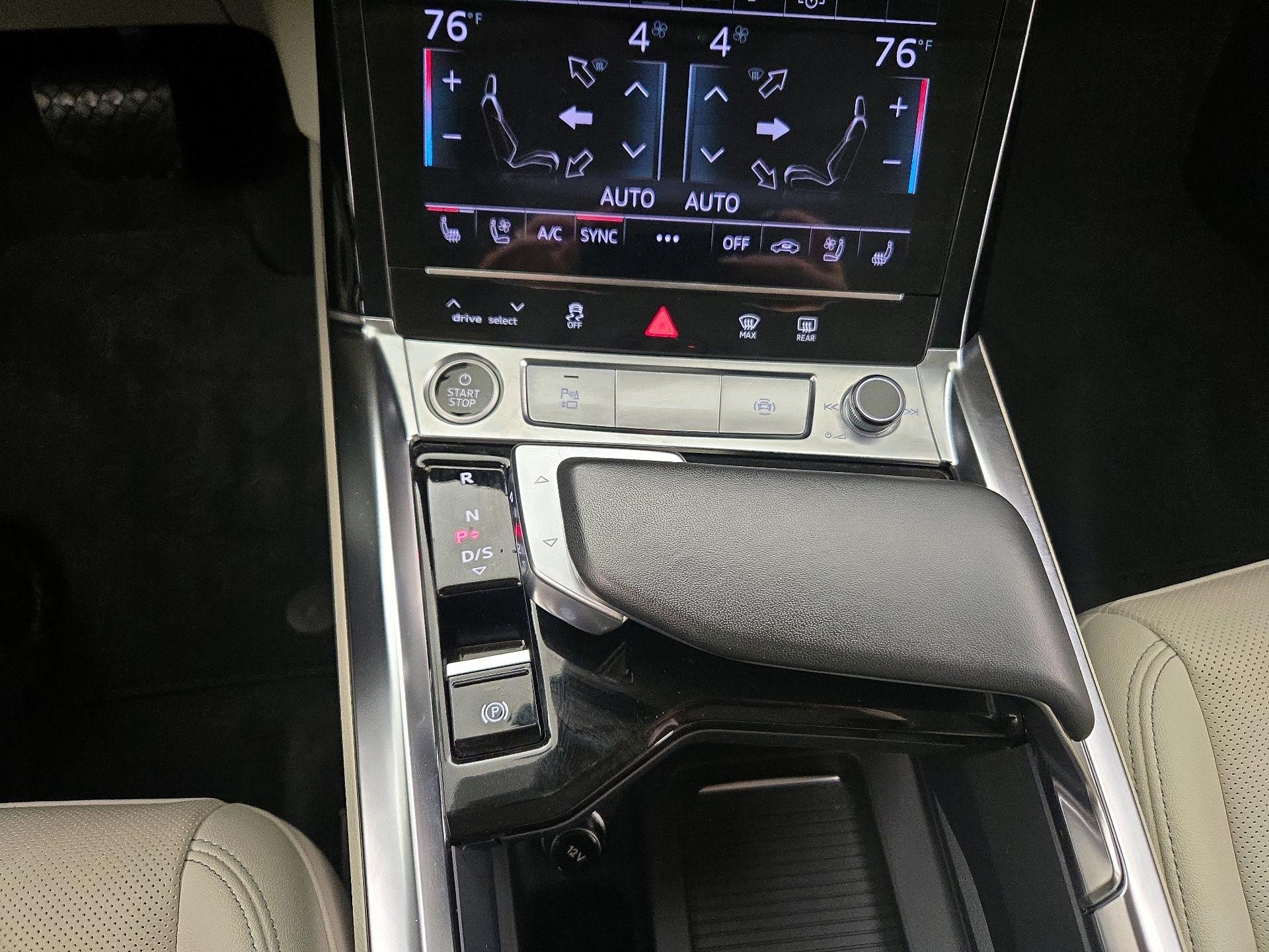 Thumbnail: 2024 Audi Q8 e-tron - 16