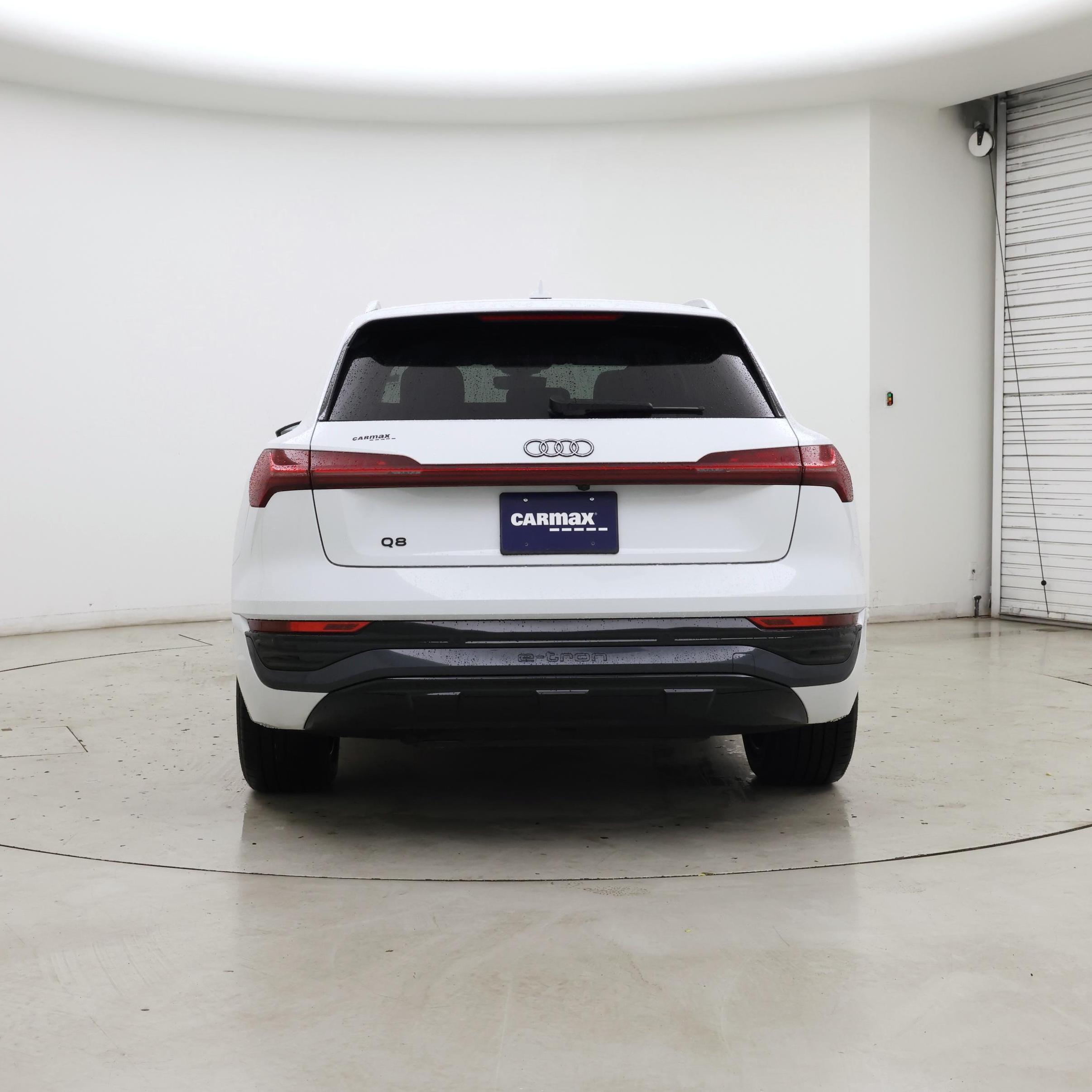 Thumbnail: 2024 Audi Q8 e-tron - 6