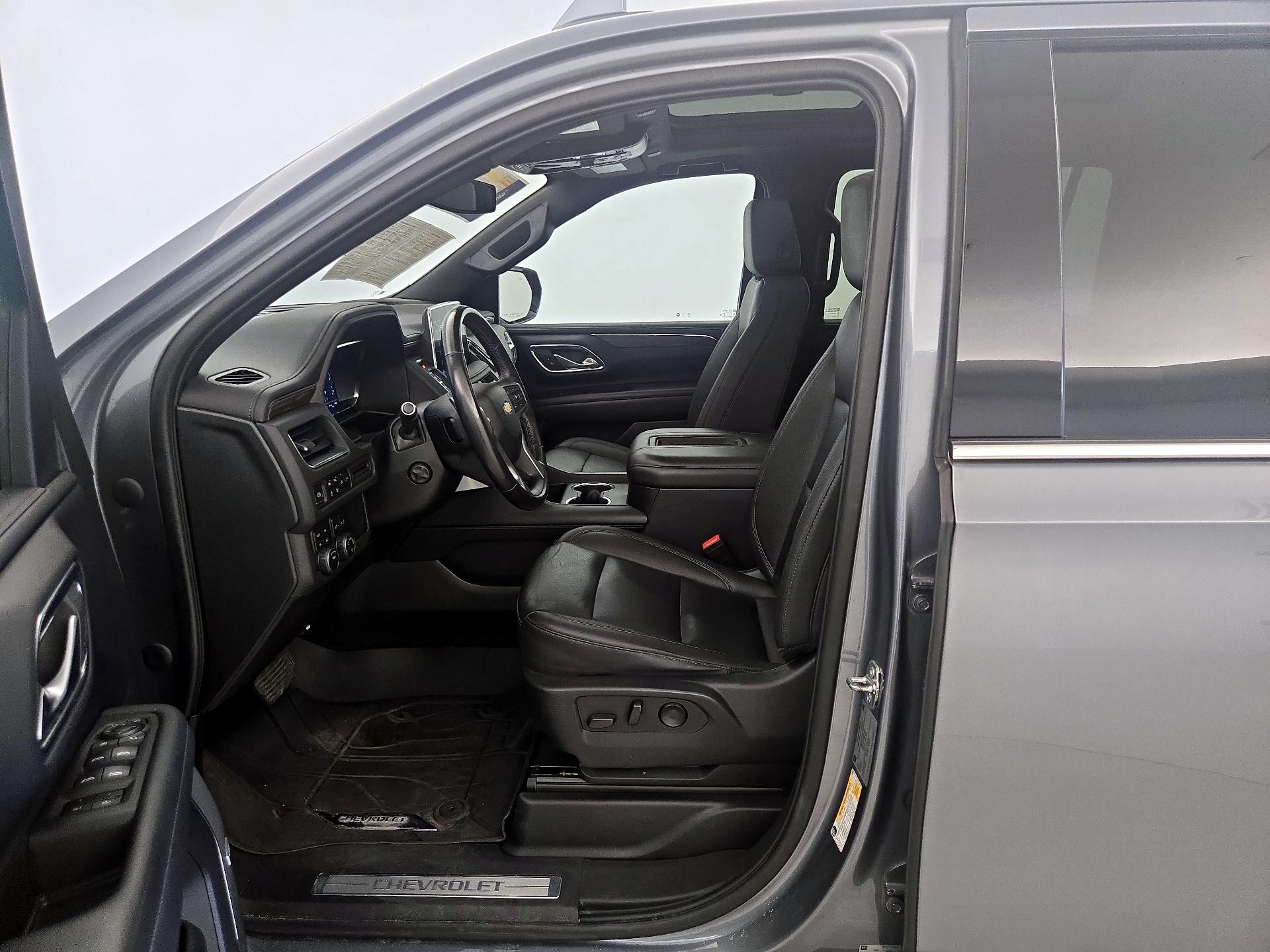 Thumbnail: 2022 Chevrolet Suburban - 11