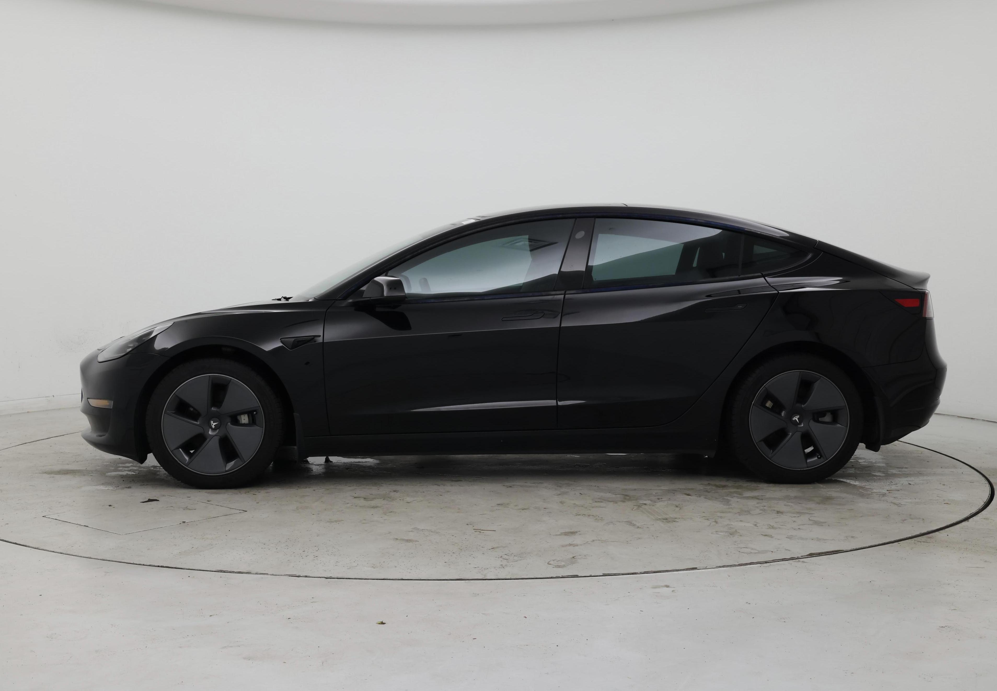 Thumbnail: 2022 Tesla Model 3 - 3