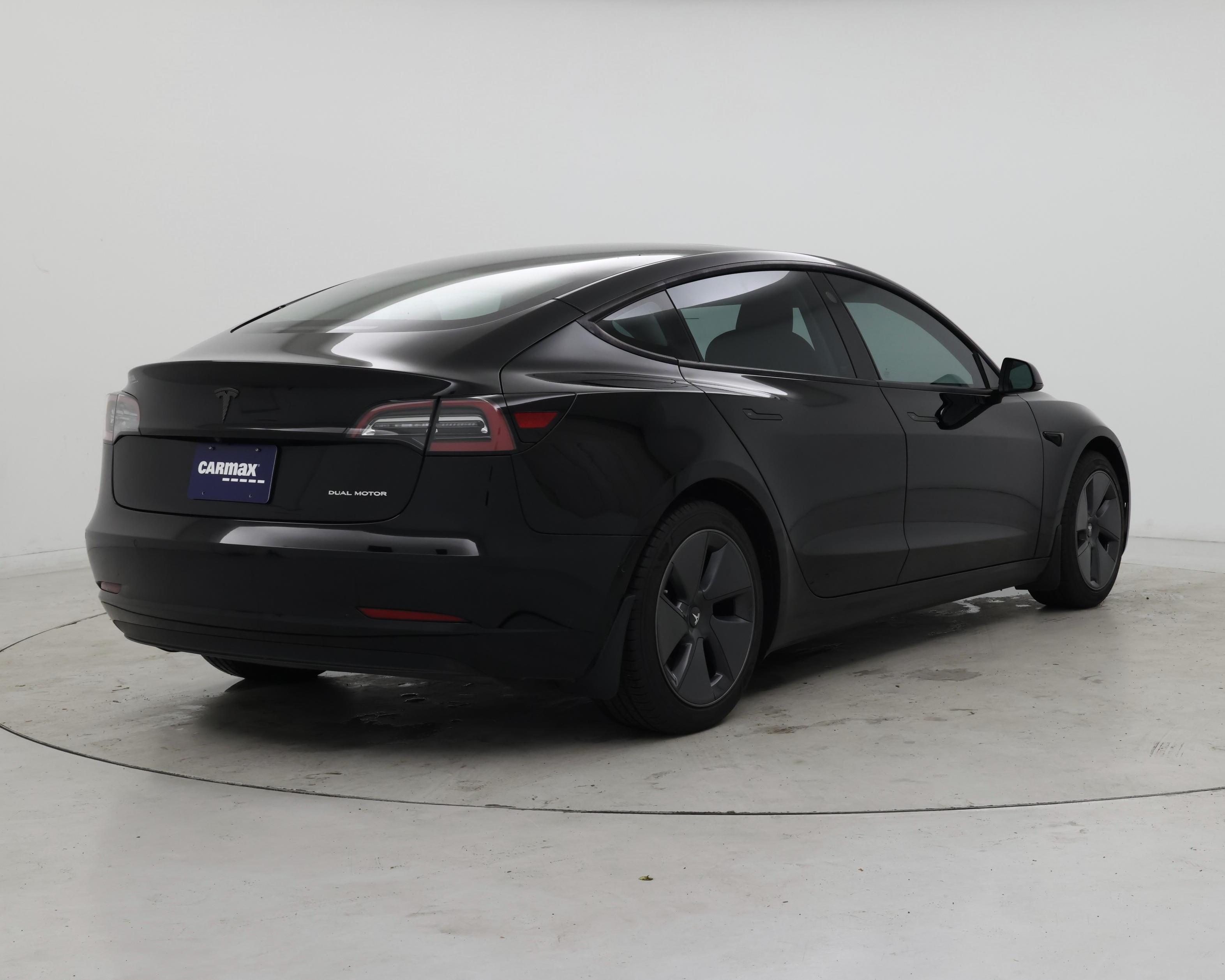 Thumbnail: 2022 Tesla Model 3 - 8