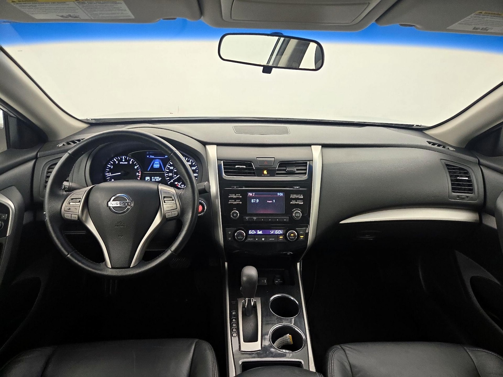2014 Nissan Altima SV - Photo 10
