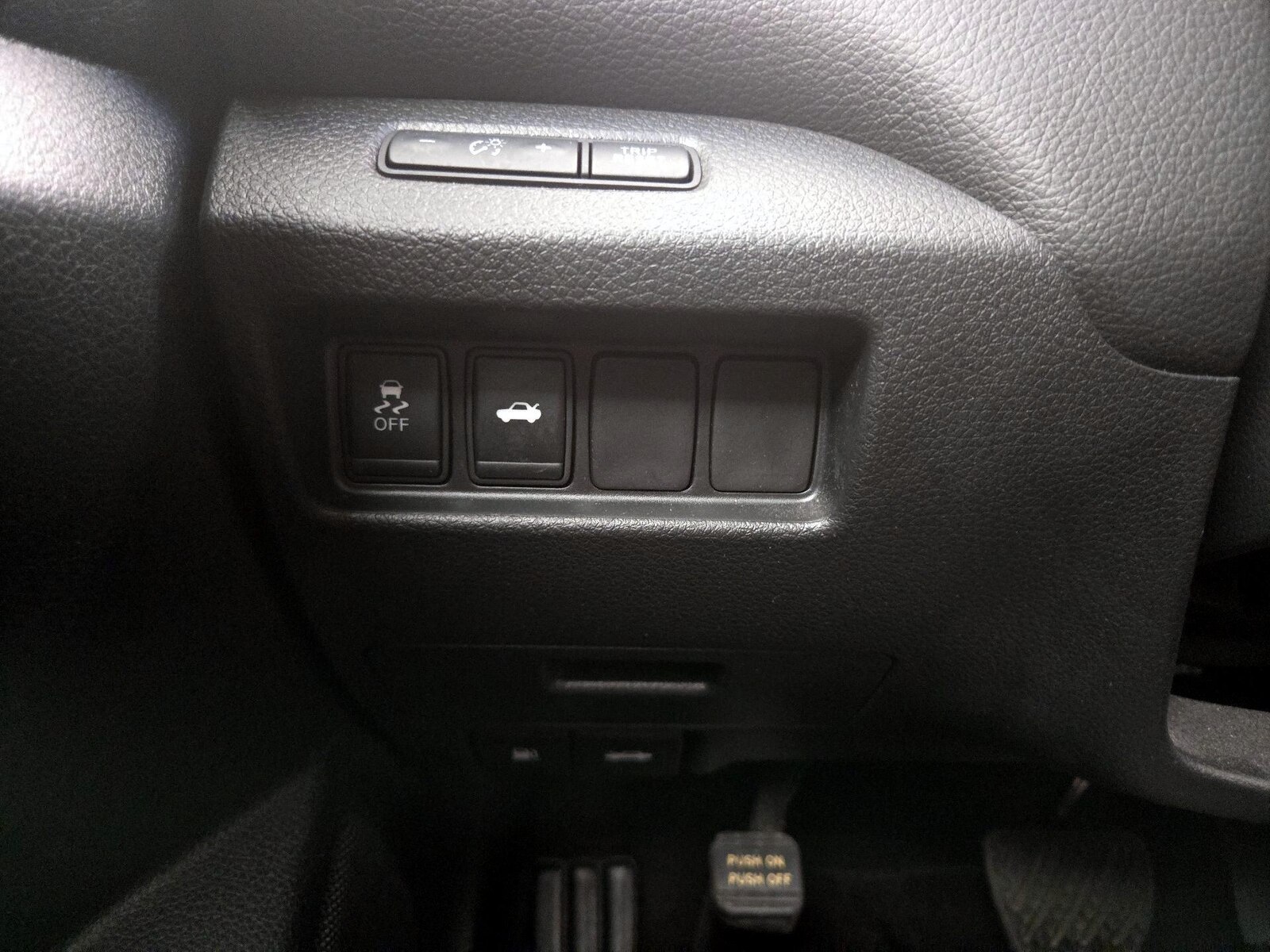 2014 Nissan Altima SV - Photo 14