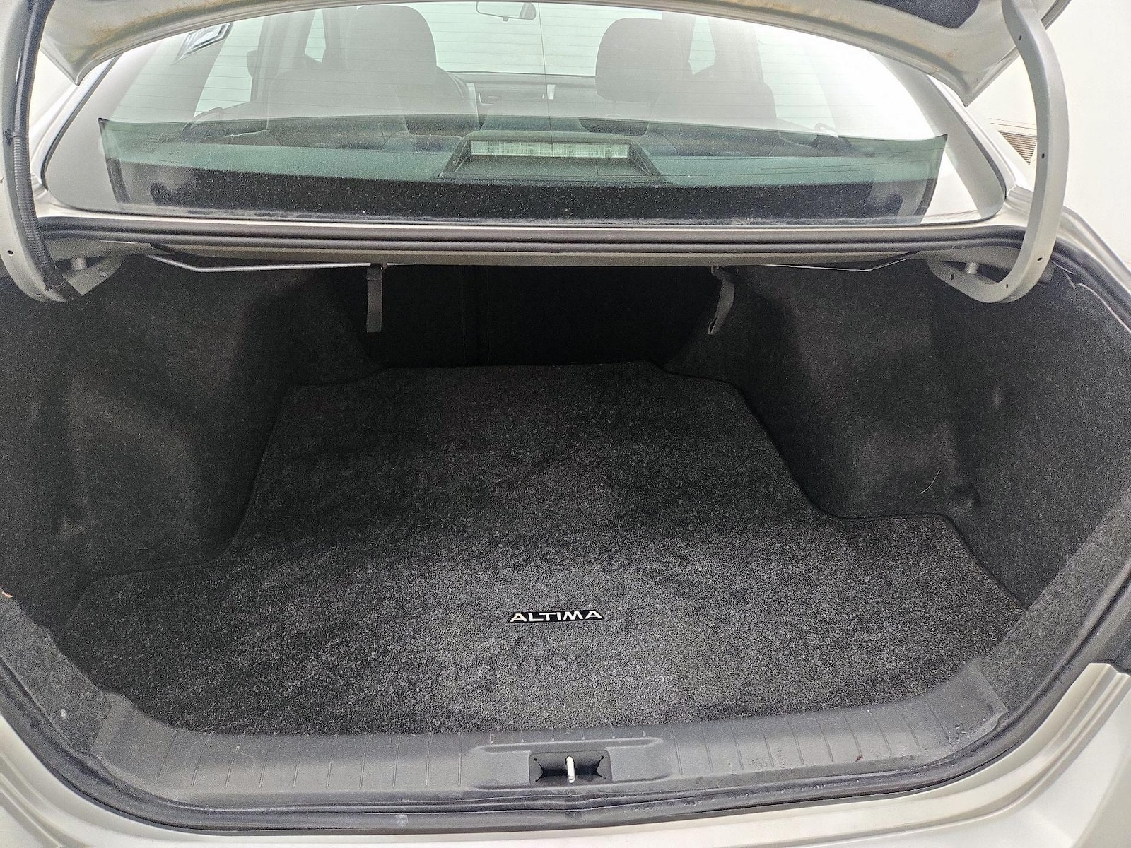 2014 Nissan Altima SV - Photo 21