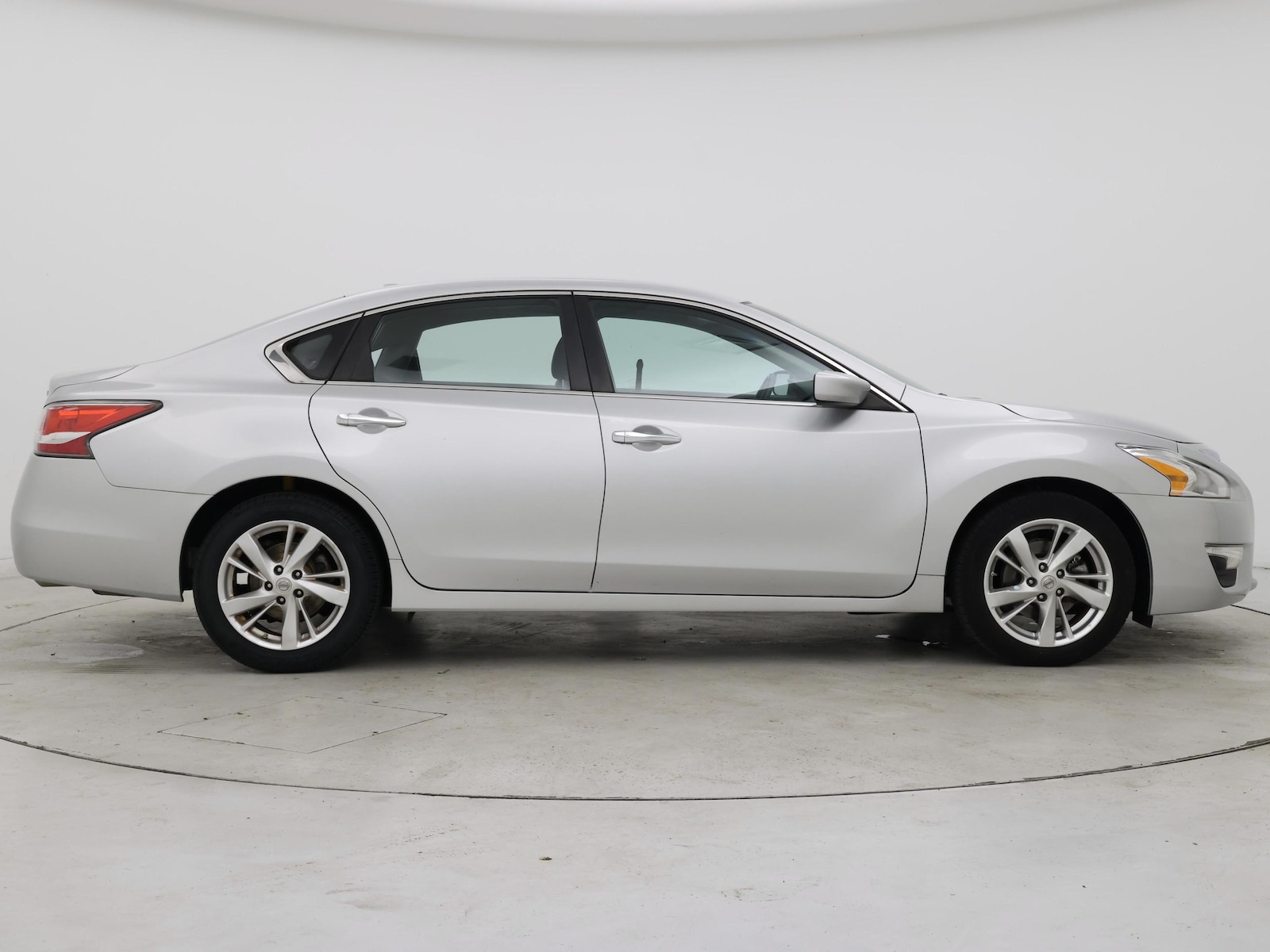 2014 Nissan Altima SV - Photo 8