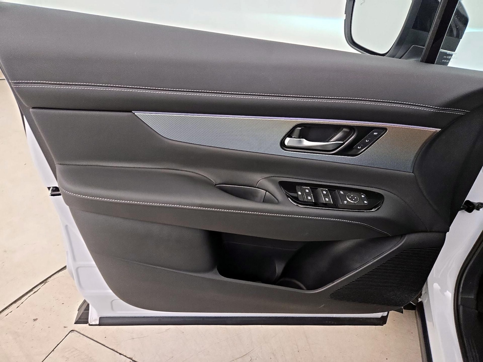 2025 Nissan Murano SL - Photo 13