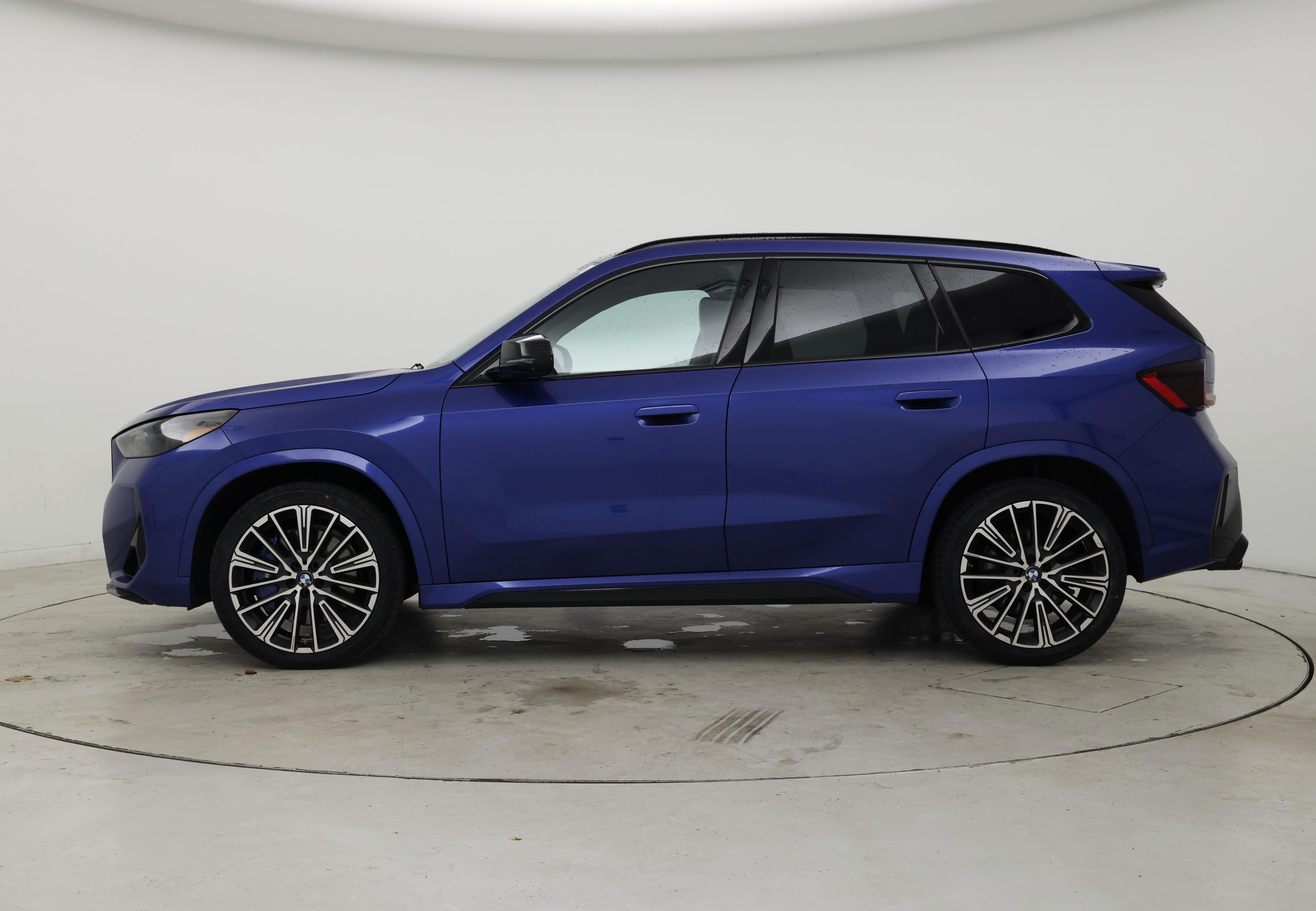 Thumbnail: 2024 BMW X1 - 3