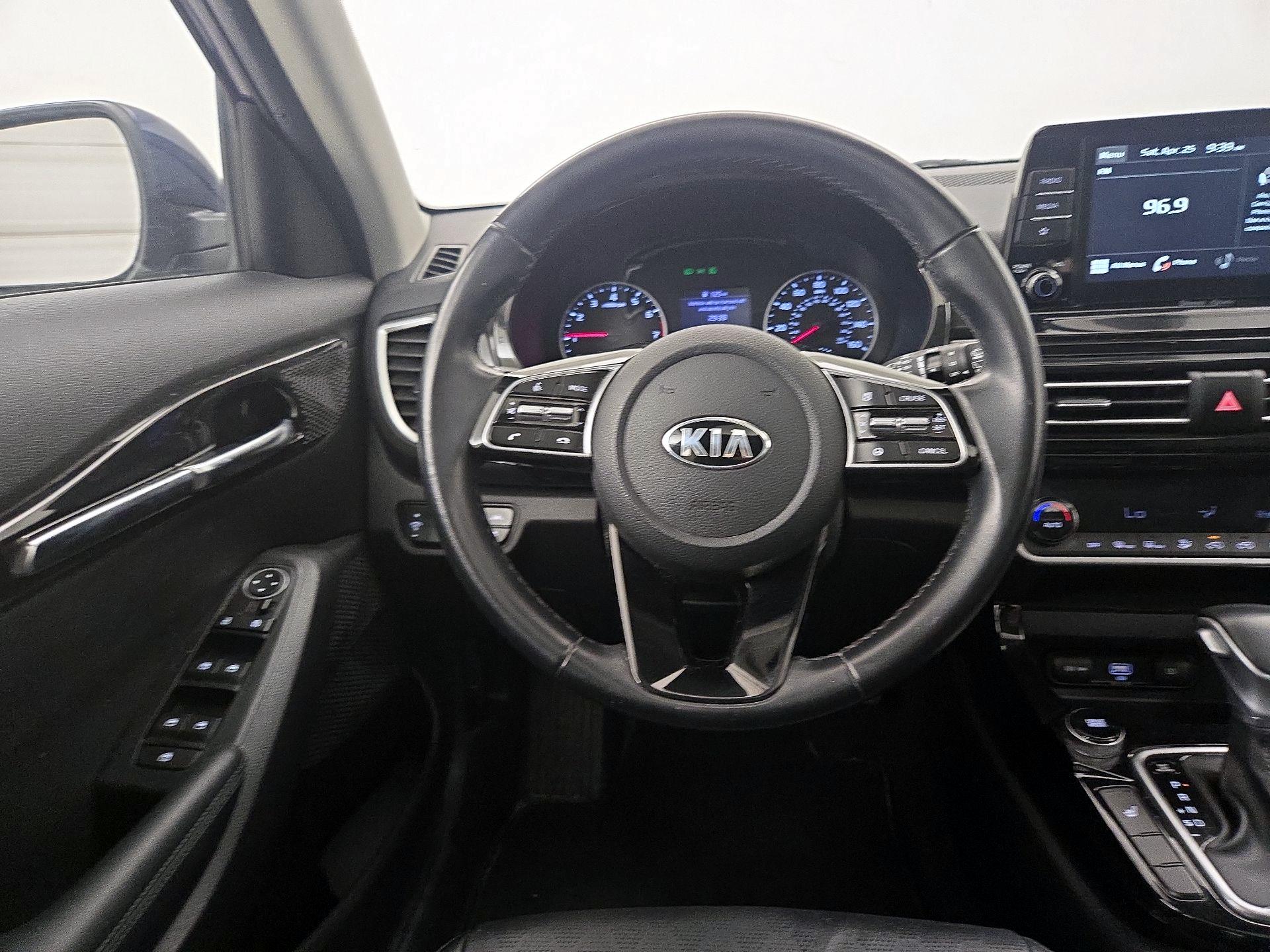 Thumbnail: 2021 Kia Seltos - 10