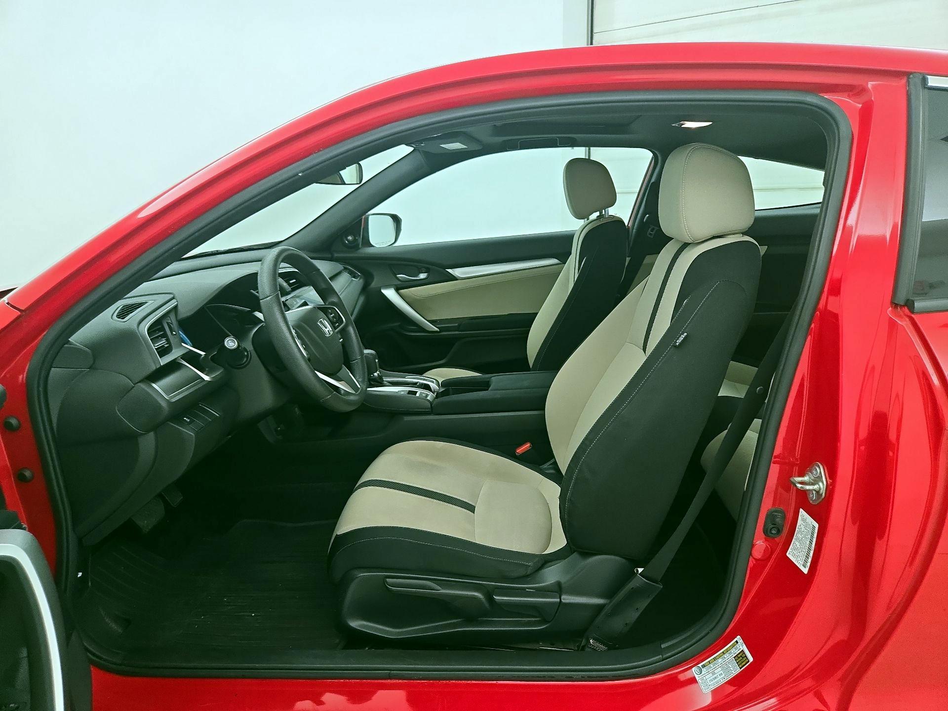 Thumbnail: 2016 Honda Civic - 11