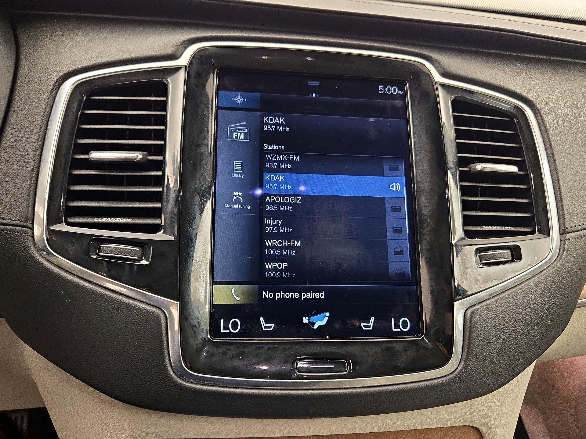 Thumbnail: 2016 Volvo XC90 - 15