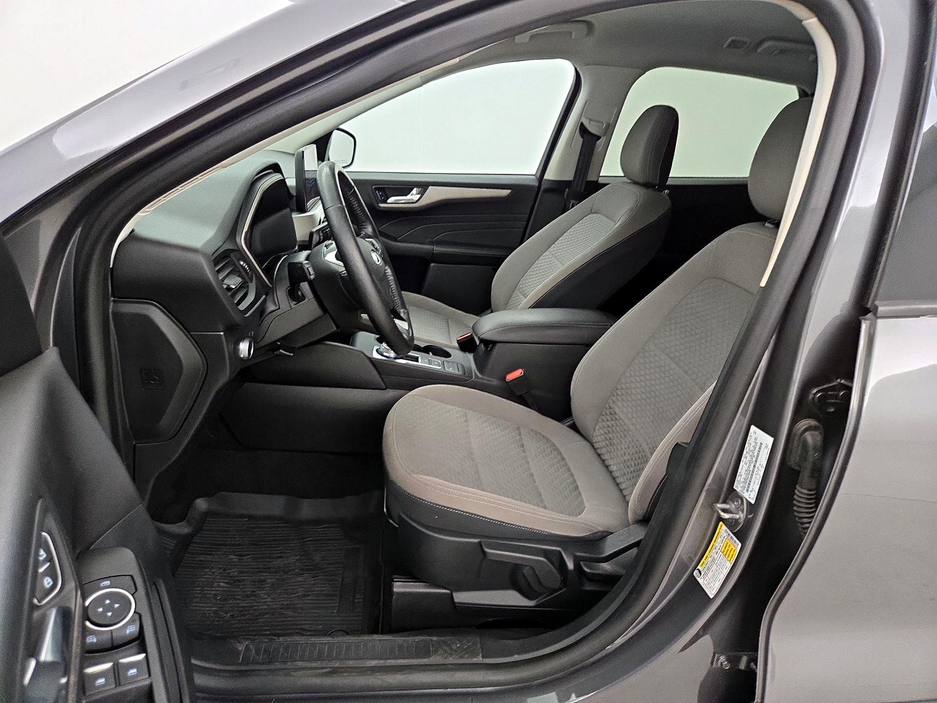 Thumbnail: 2021 Ford Escape - 11