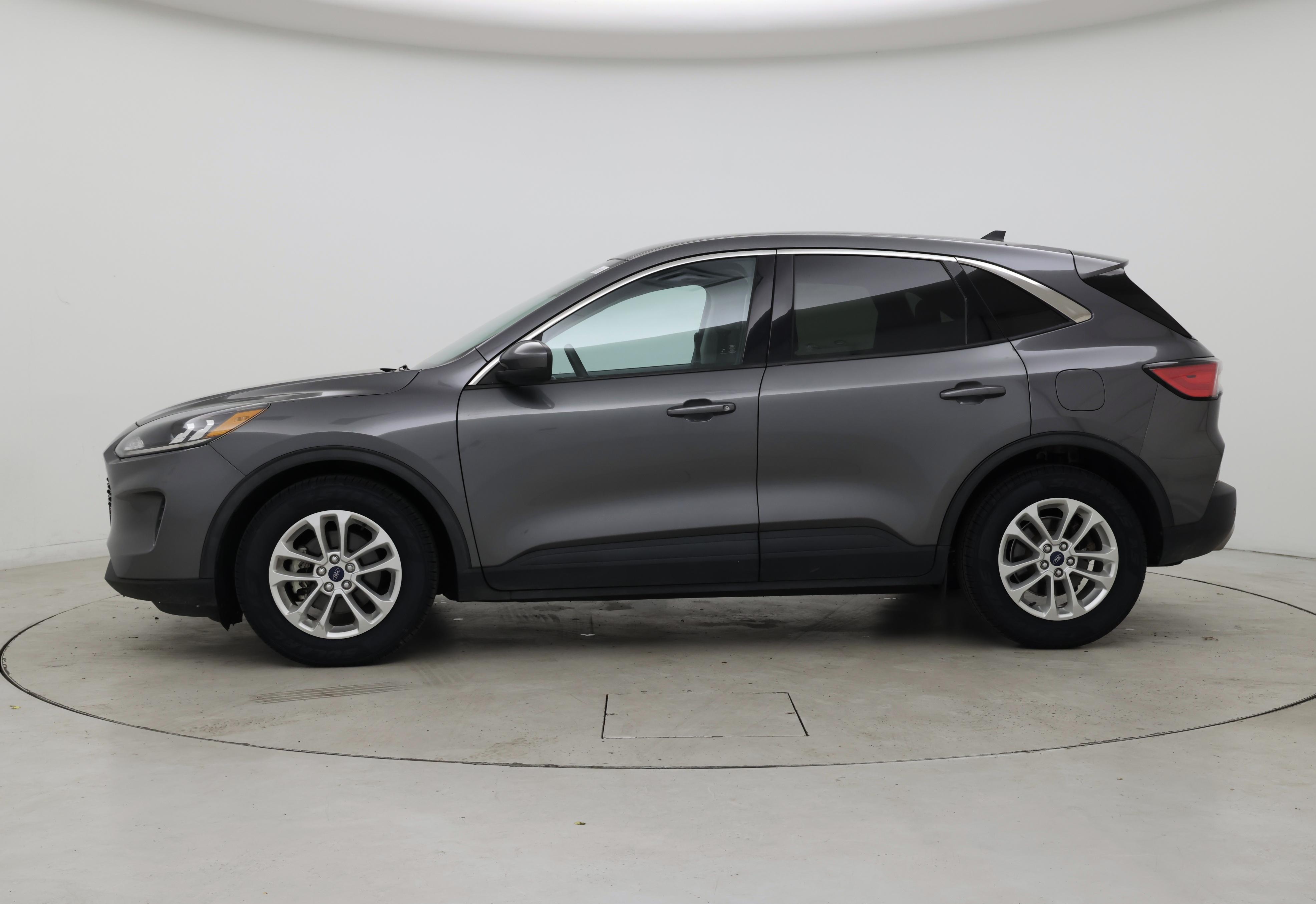 Thumbnail: 2021 Ford Escape - 3