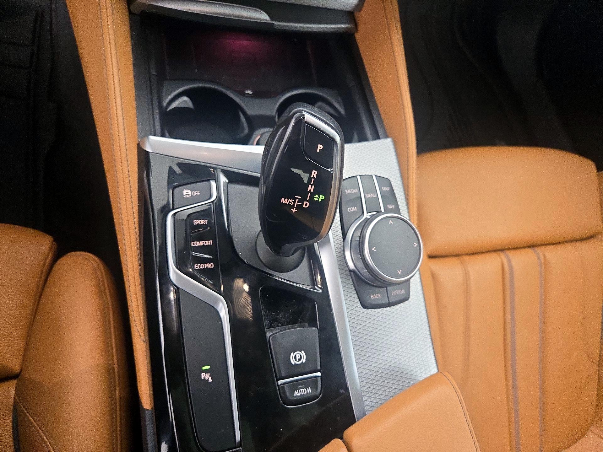 Thumbnail: 2020 BMW 5 Series - 18