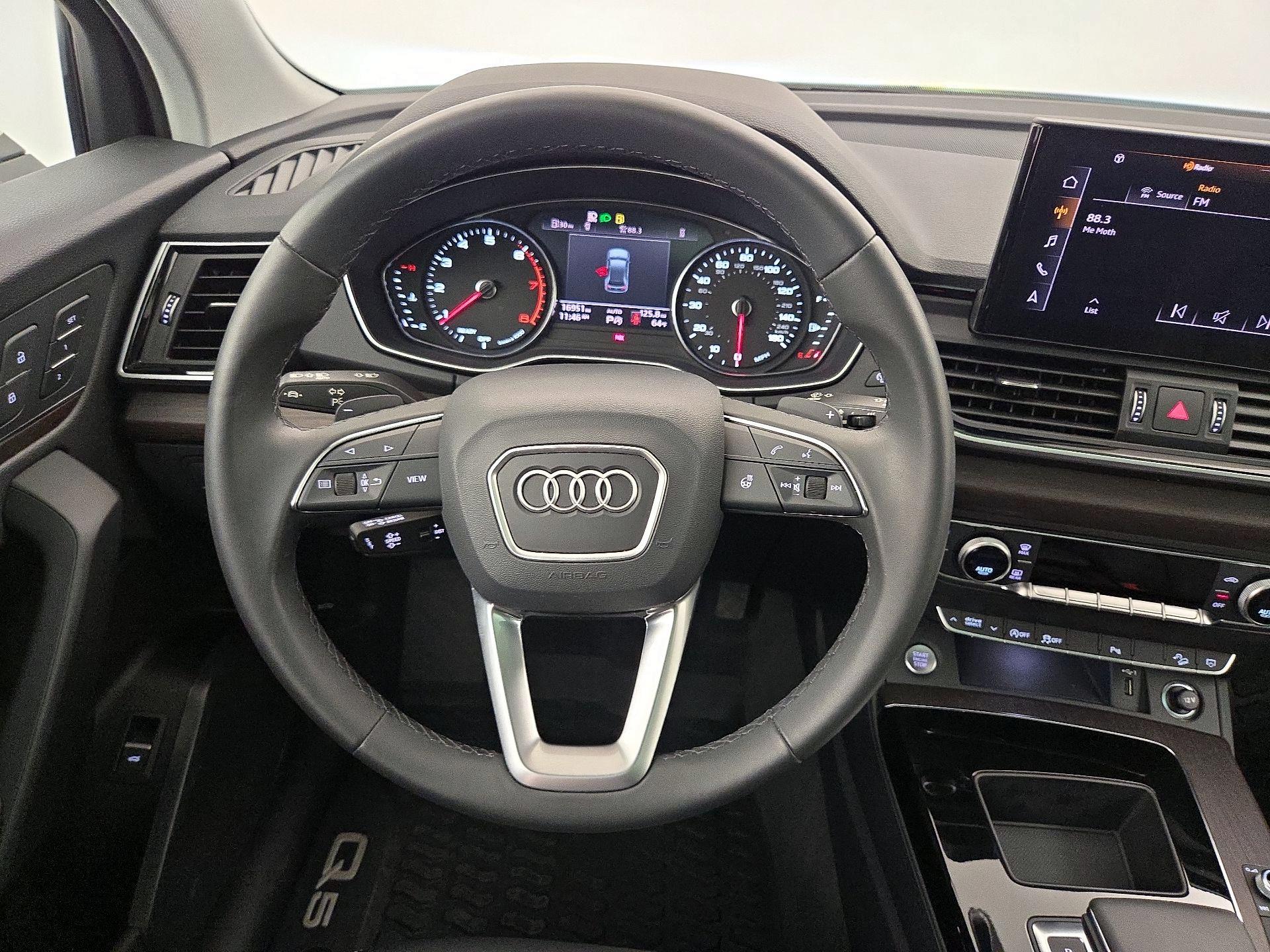 Thumbnail: 2024 Audi Q5 - 10
