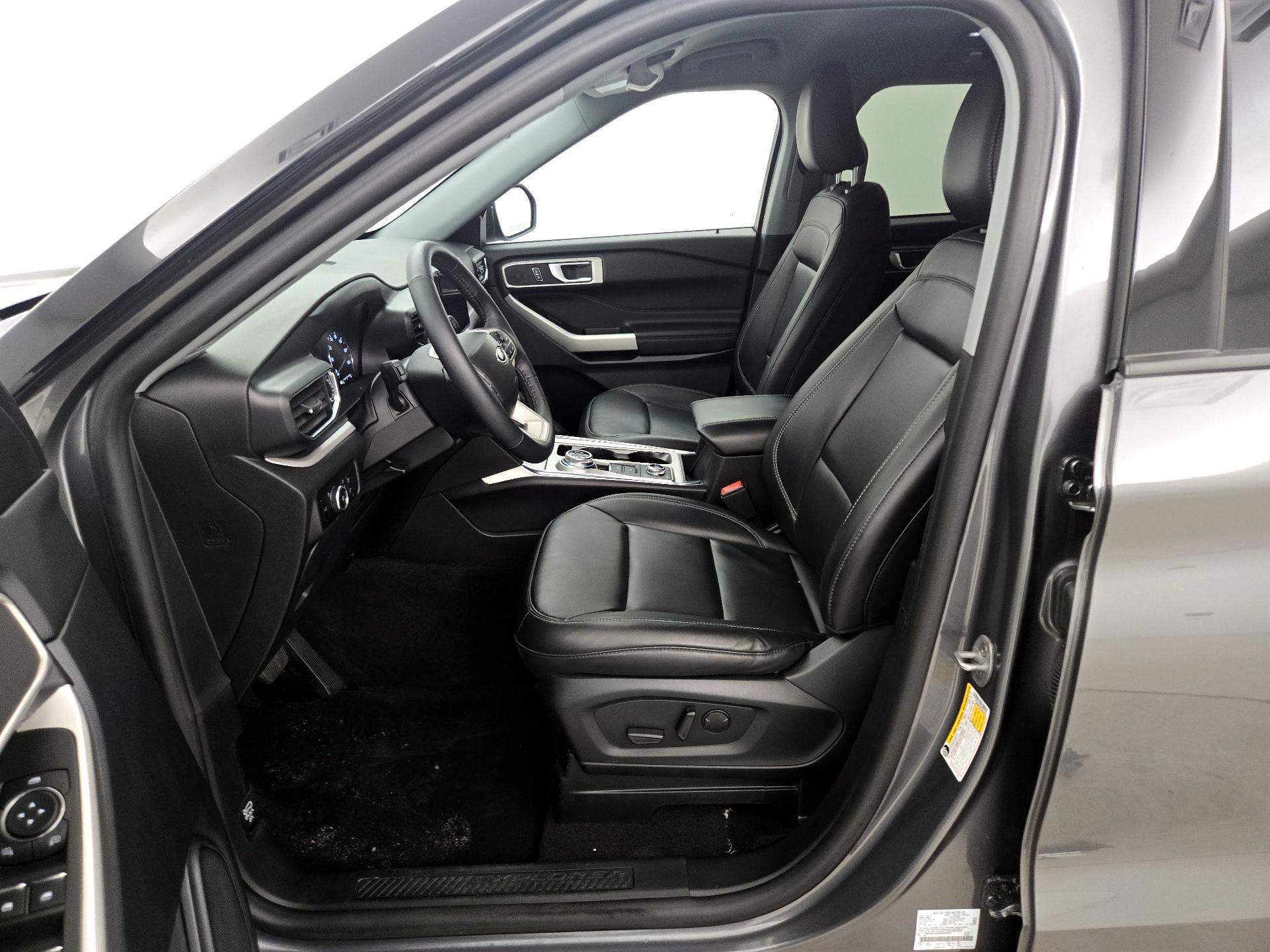 Thumbnail: 2023 Ford Explorer - 11