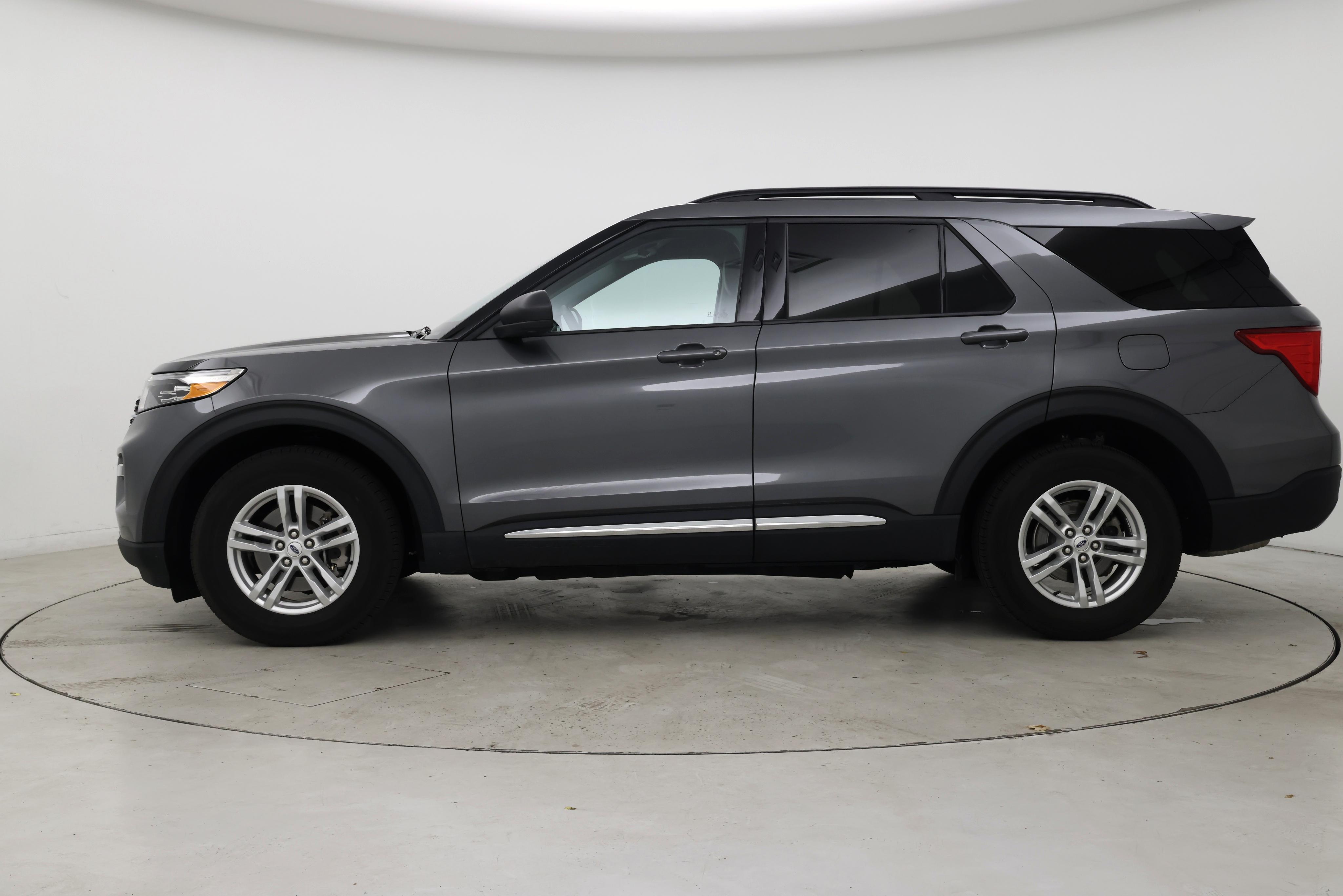 Thumbnail: 2023 Ford Explorer - 3