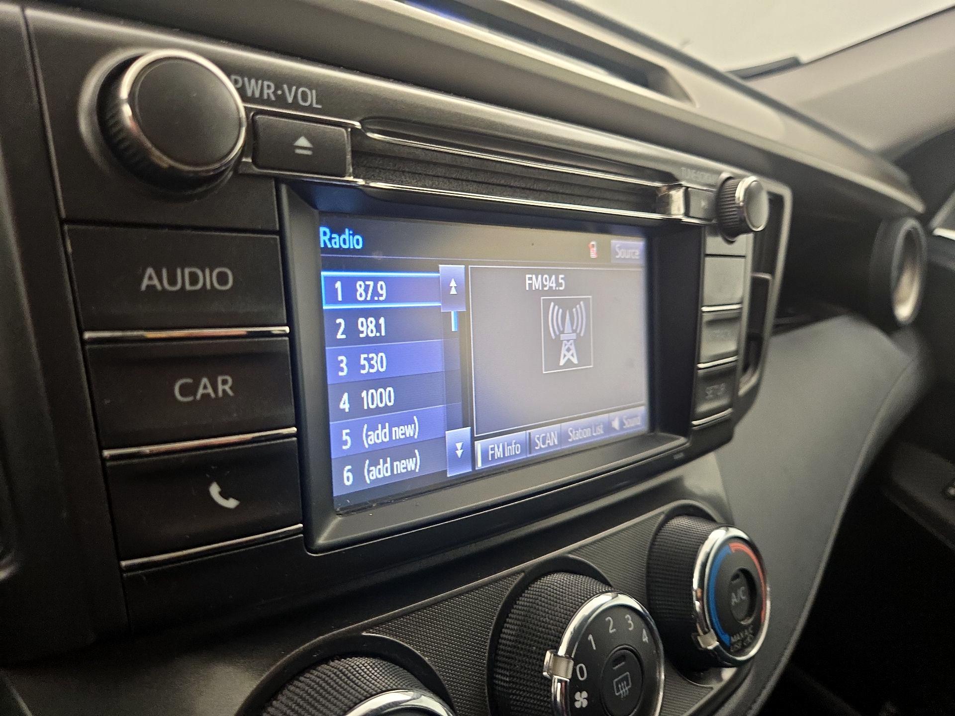 Thumbnail: 2014 Toyota RAV4 - 15