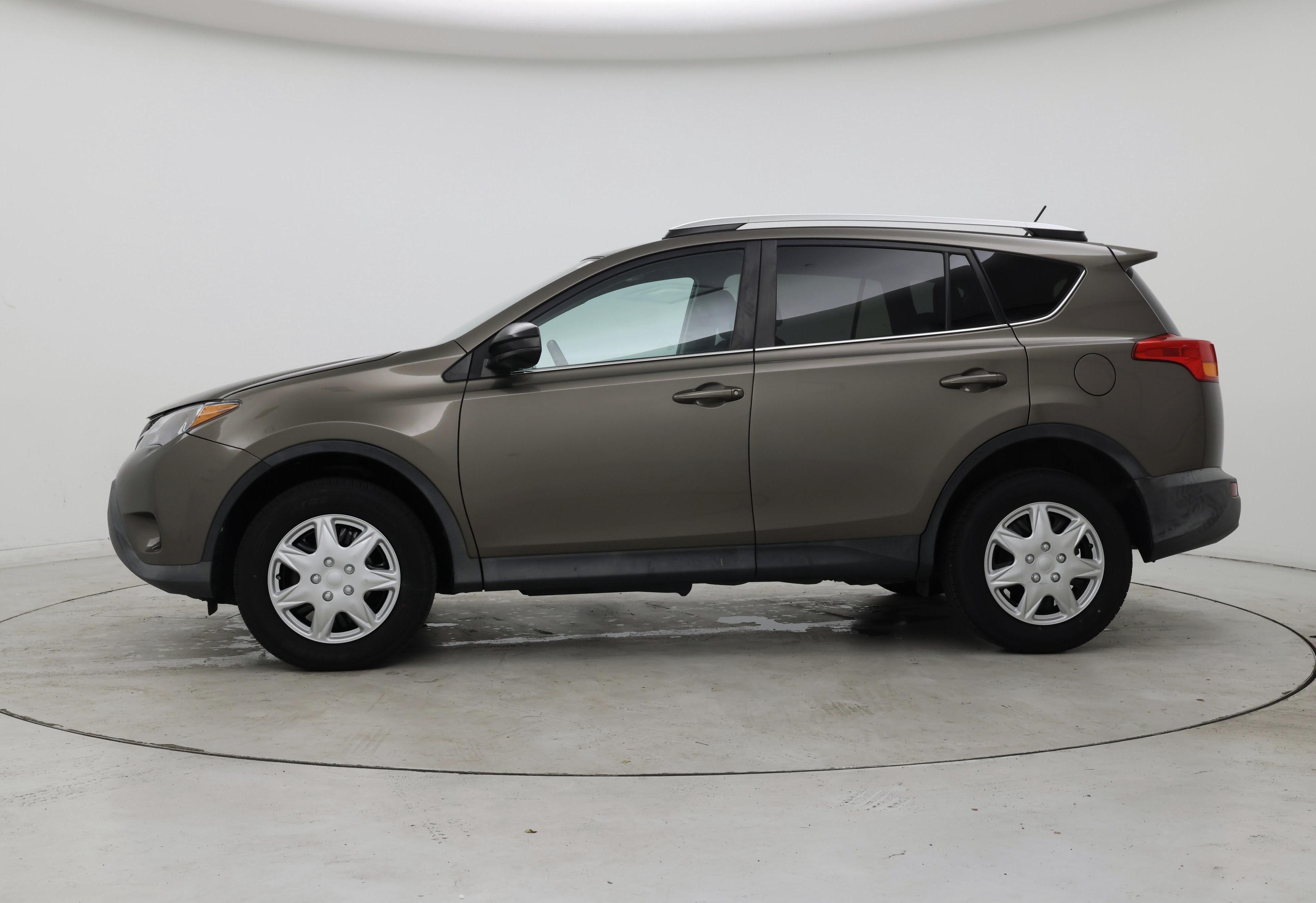 Thumbnail: 2014 Toyota RAV4 - 3
