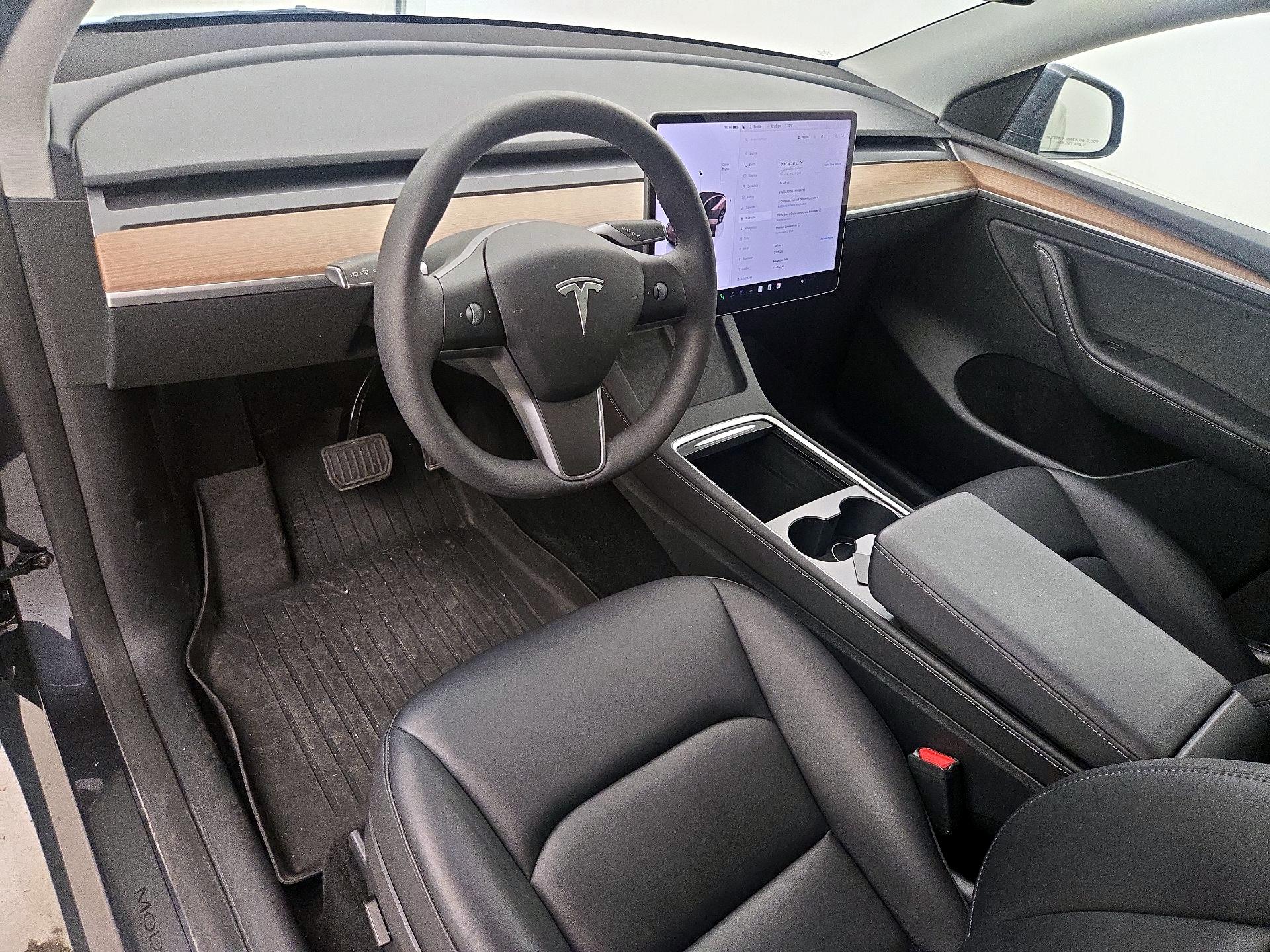 Thumbnail: 2024 Tesla Model Y - 9