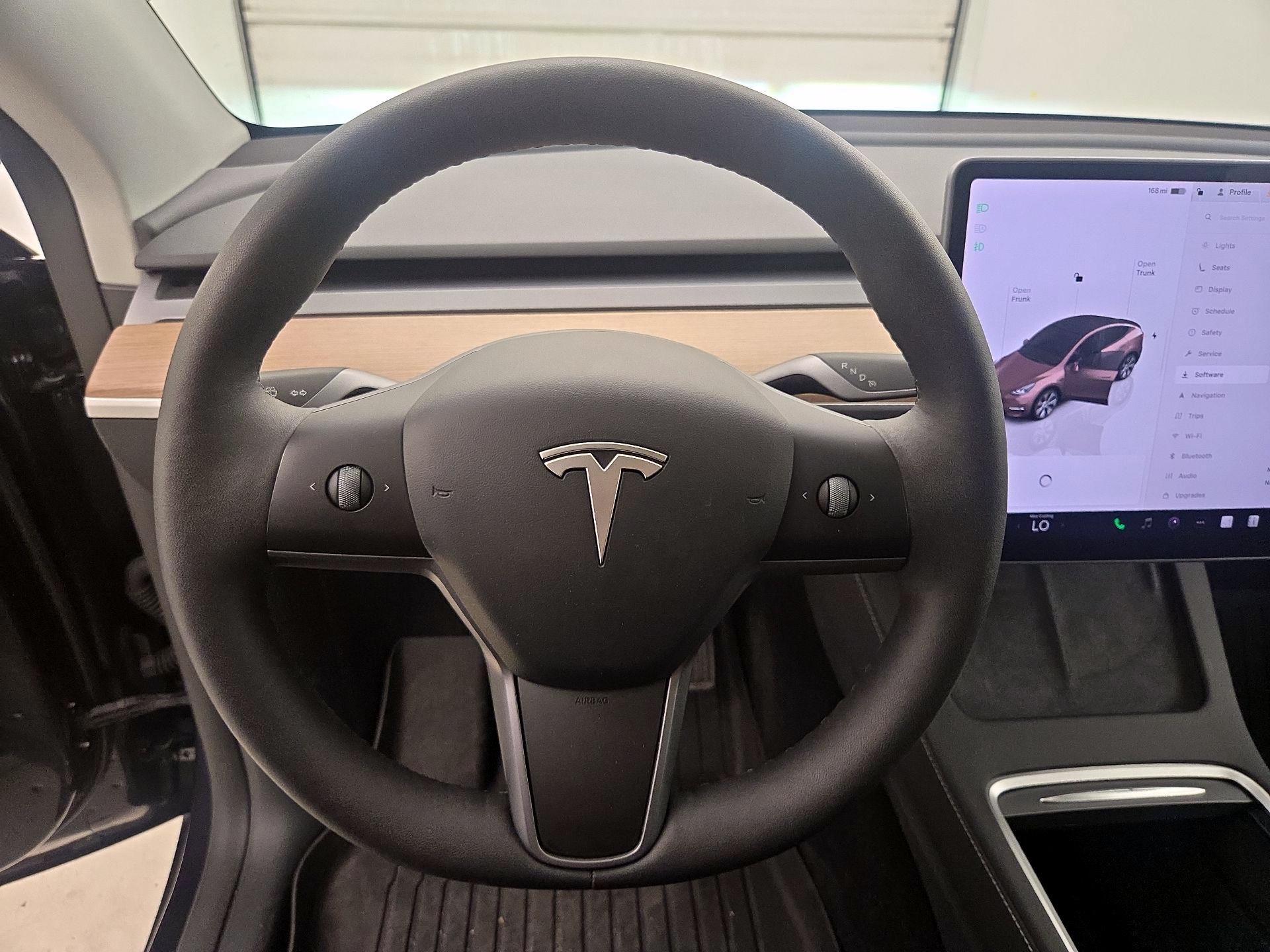 Thumbnail: 2024 Tesla Model Y - 10