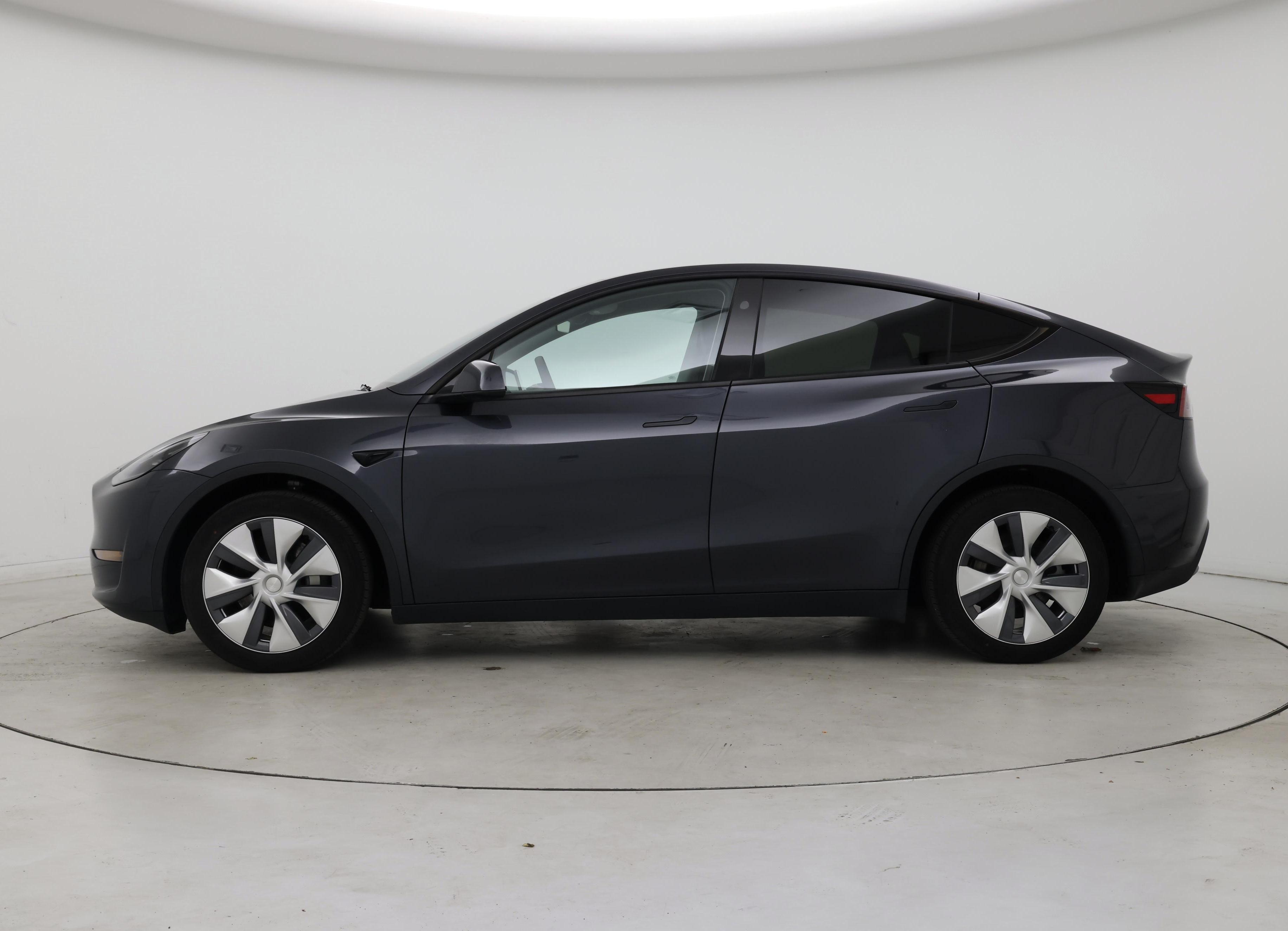 Thumbnail: 2024 Tesla Model Y - 3