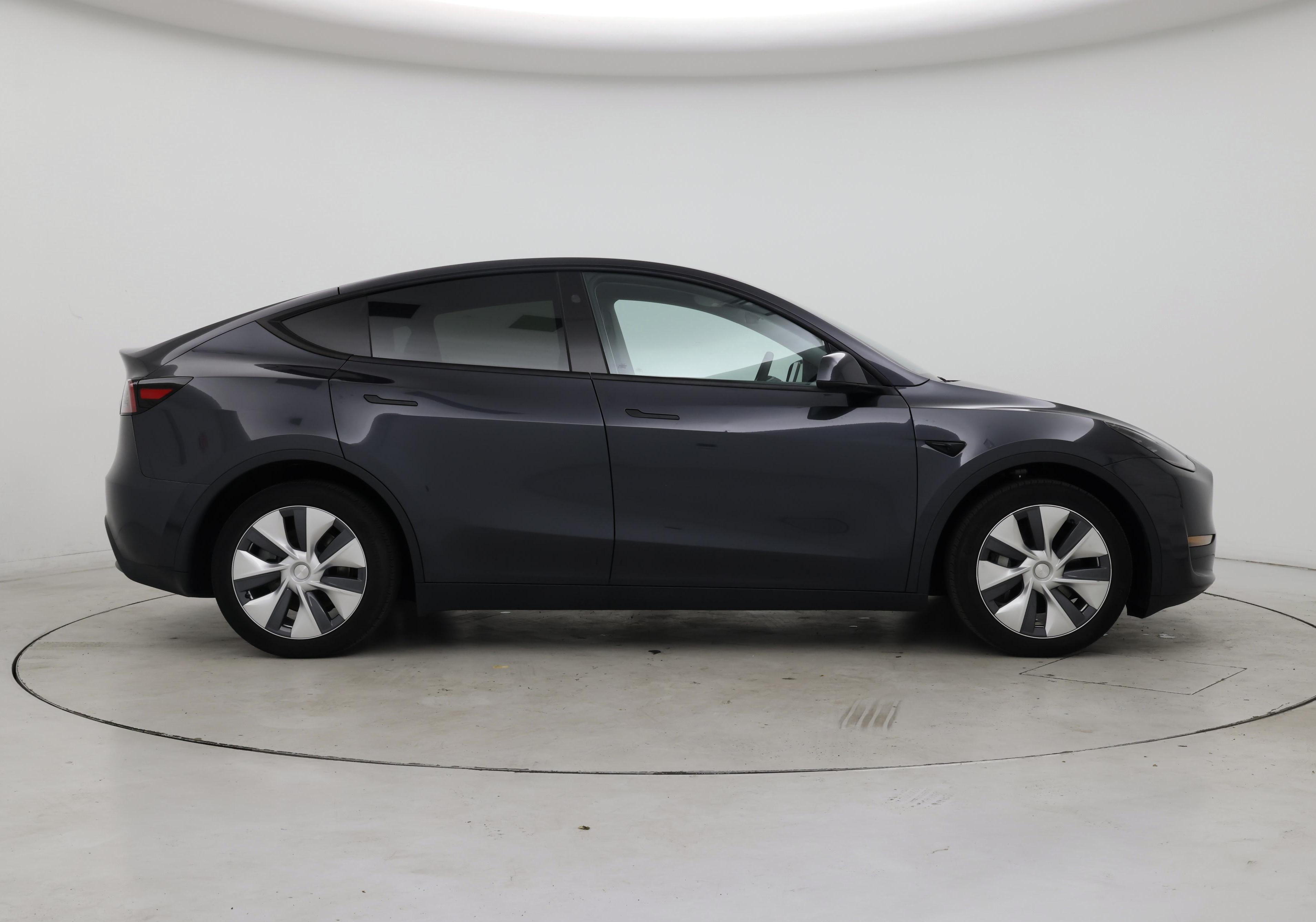 Thumbnail: 2024 Tesla Model Y - 7